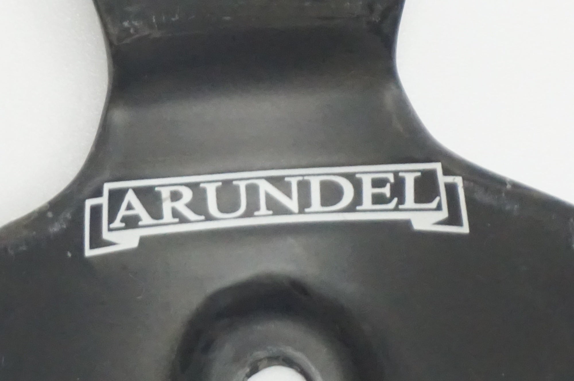 ARUNDELカーボンボトルケージ 2個セット ARUNDEL】カーボンボトルケージと言えばコレ | 船橋で自転車をお探し