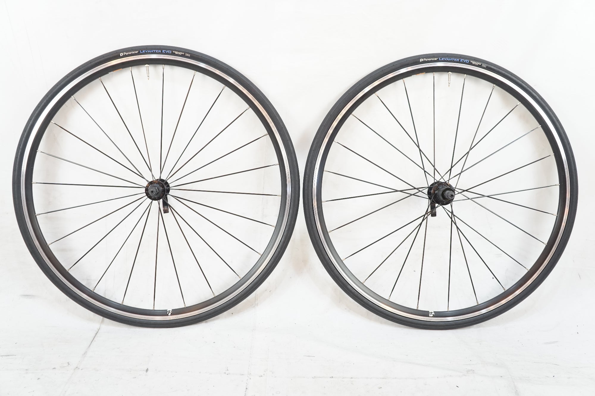 BONTRAGER 「ボントレガー」 シマノ10速 ホイールセット