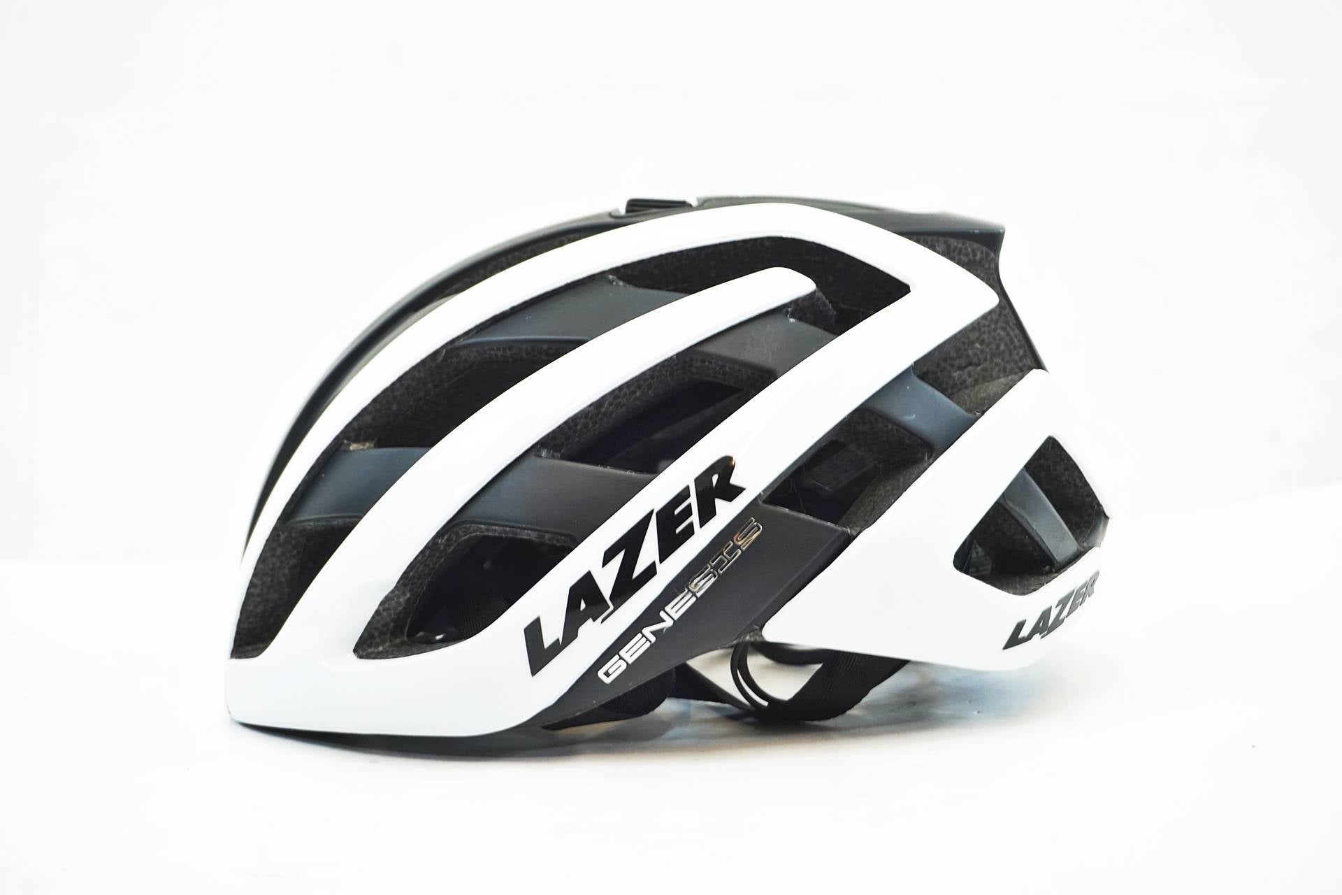 LAZER 「レーザー」 GENESIS Sサイズ ヘルメット / 有明ガーデン店