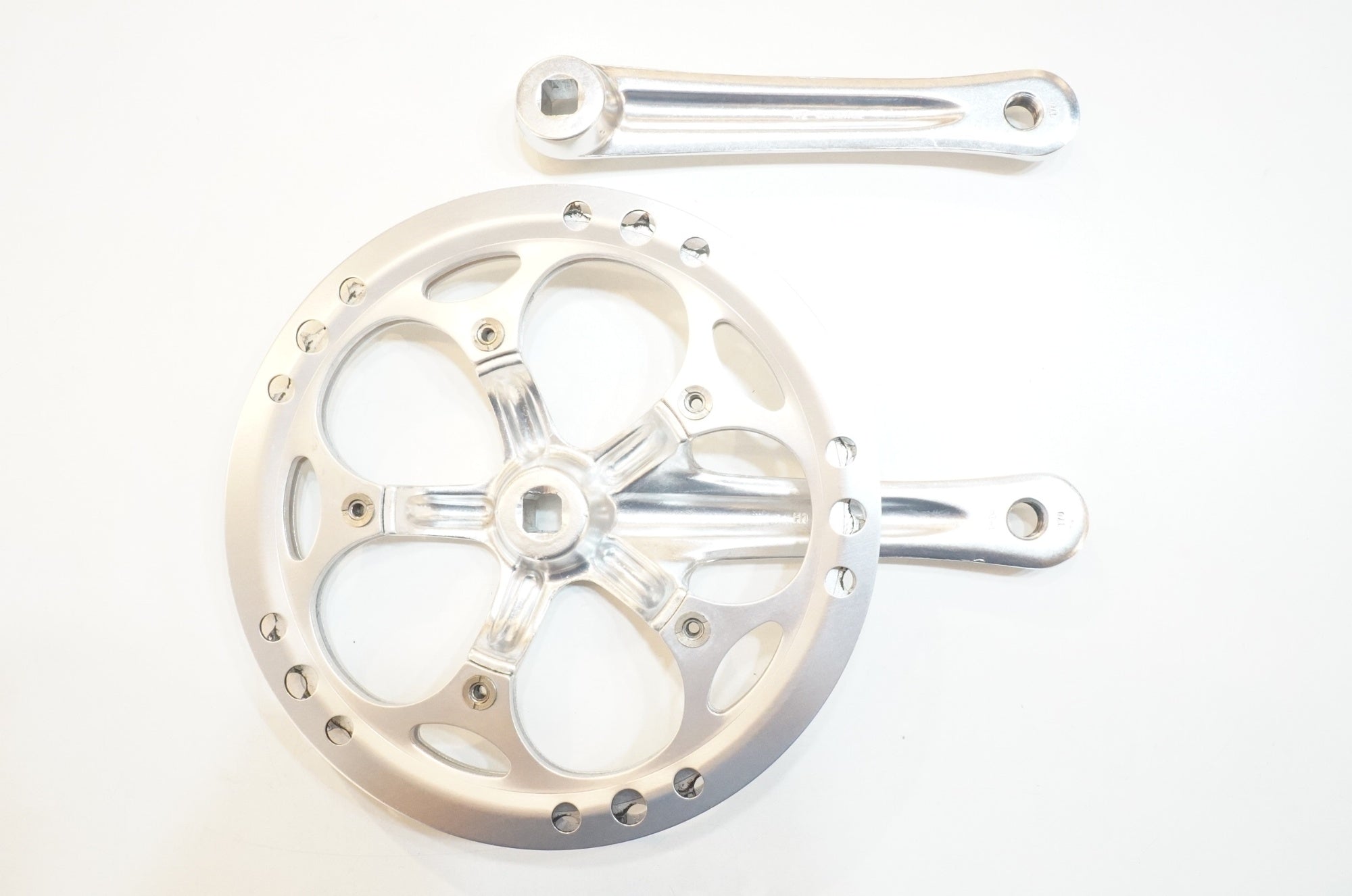 SUNRACE 「サンレース」 STURMEY ARCHER 170mm 54T クランク / 浦和ベース