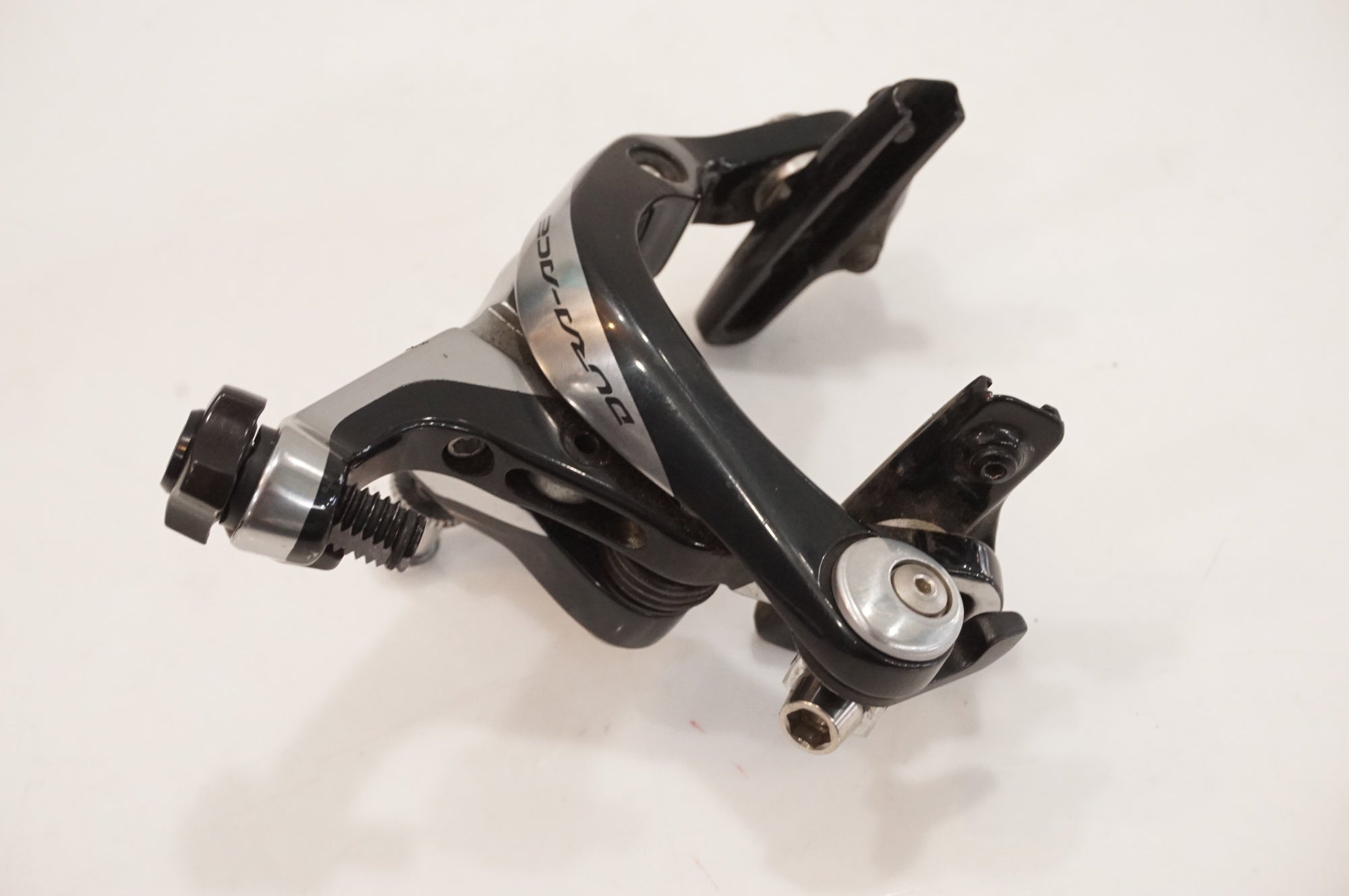 SHIMANO BR-9000 DURA-ACE 前後セット　キャリパーブレーキ SHIMANO BR-9000 DURA-ACE 前後セット キャリパーブレーキ