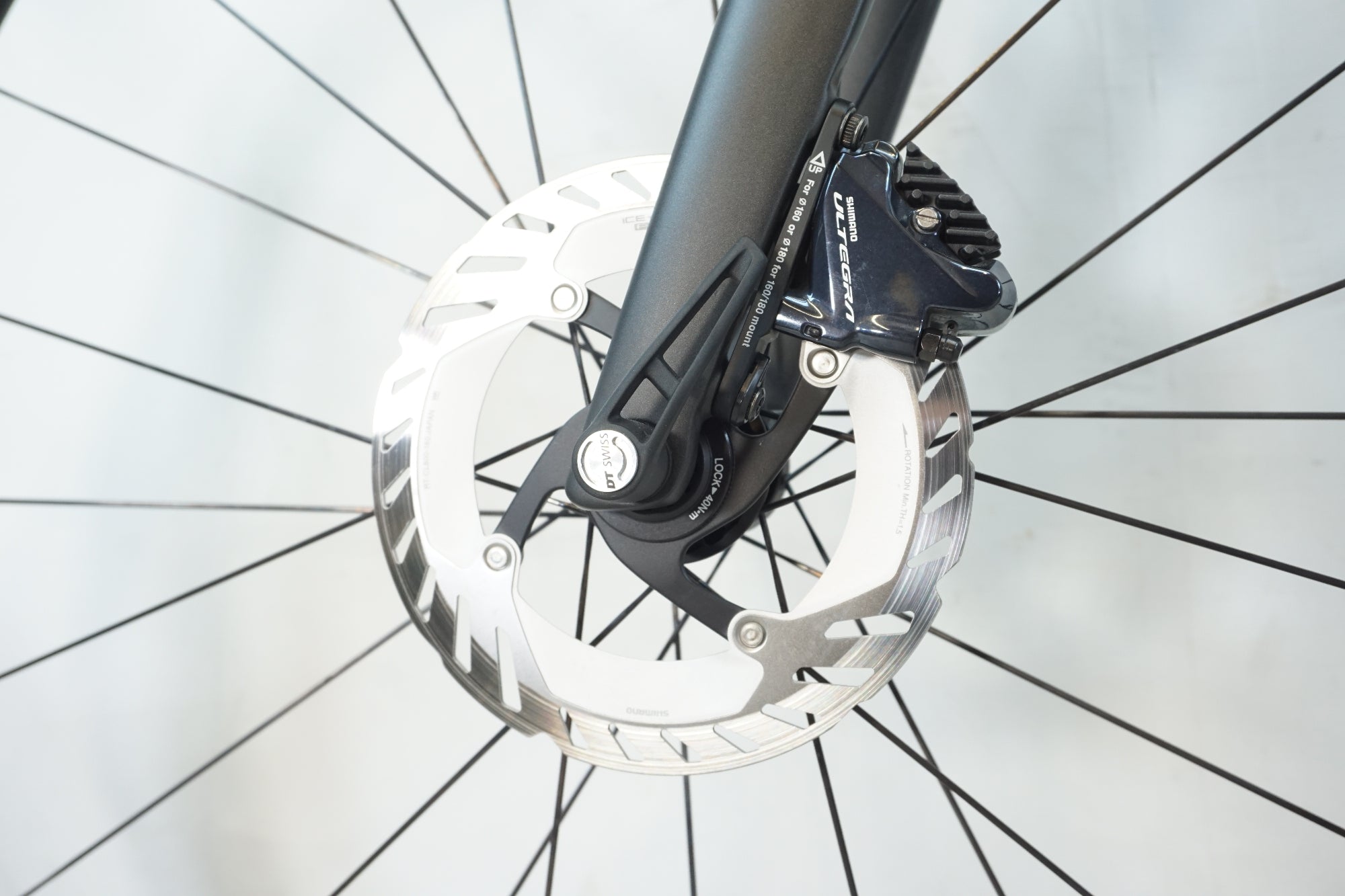 TREK 「トレック」 EMONDA SLR 6 DISC 2021年モデル ロードバイク / 有明ガーデン店