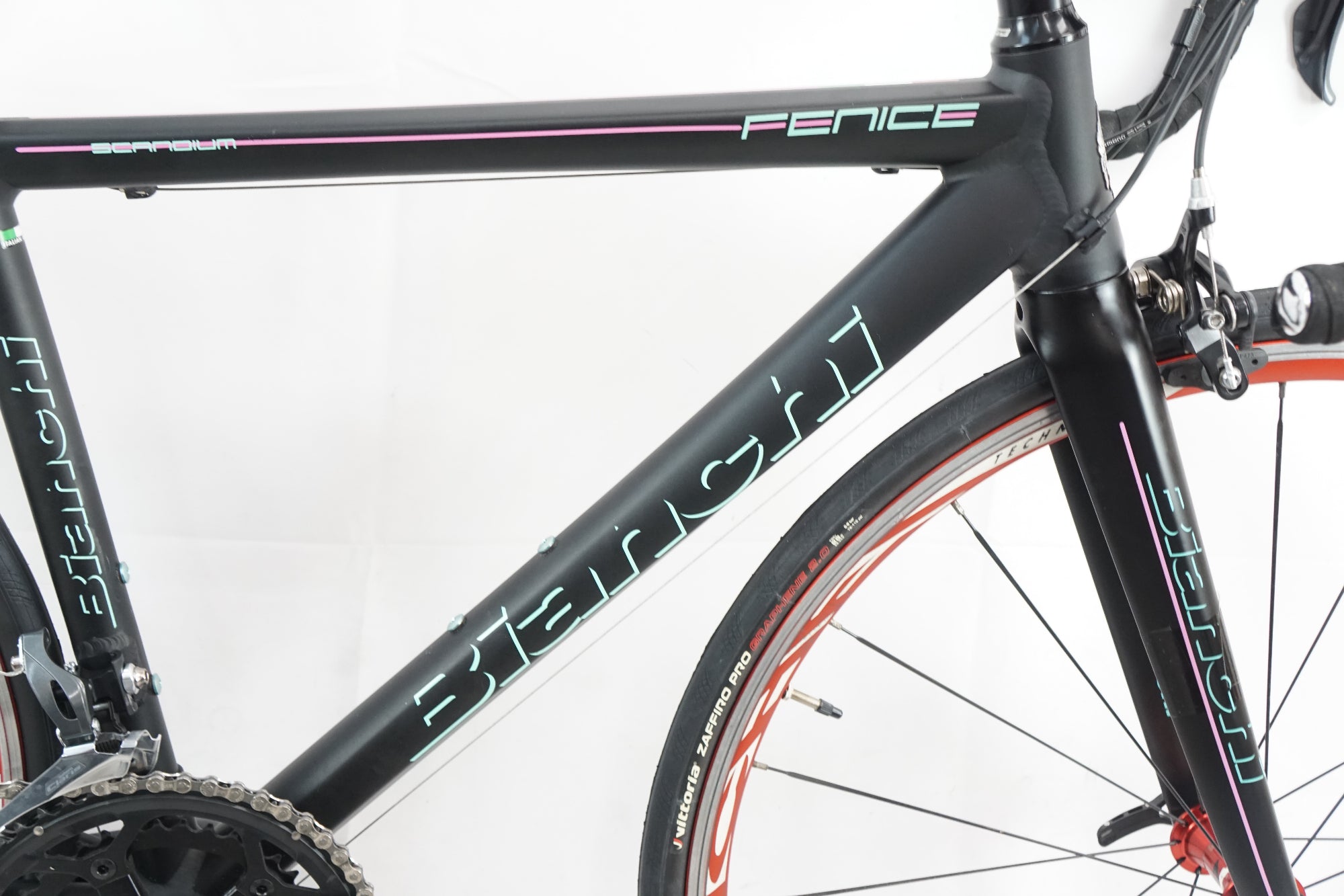 BIANCHI 「ビアンキ」 FENICE PRO 2016年モデル ロードバイク