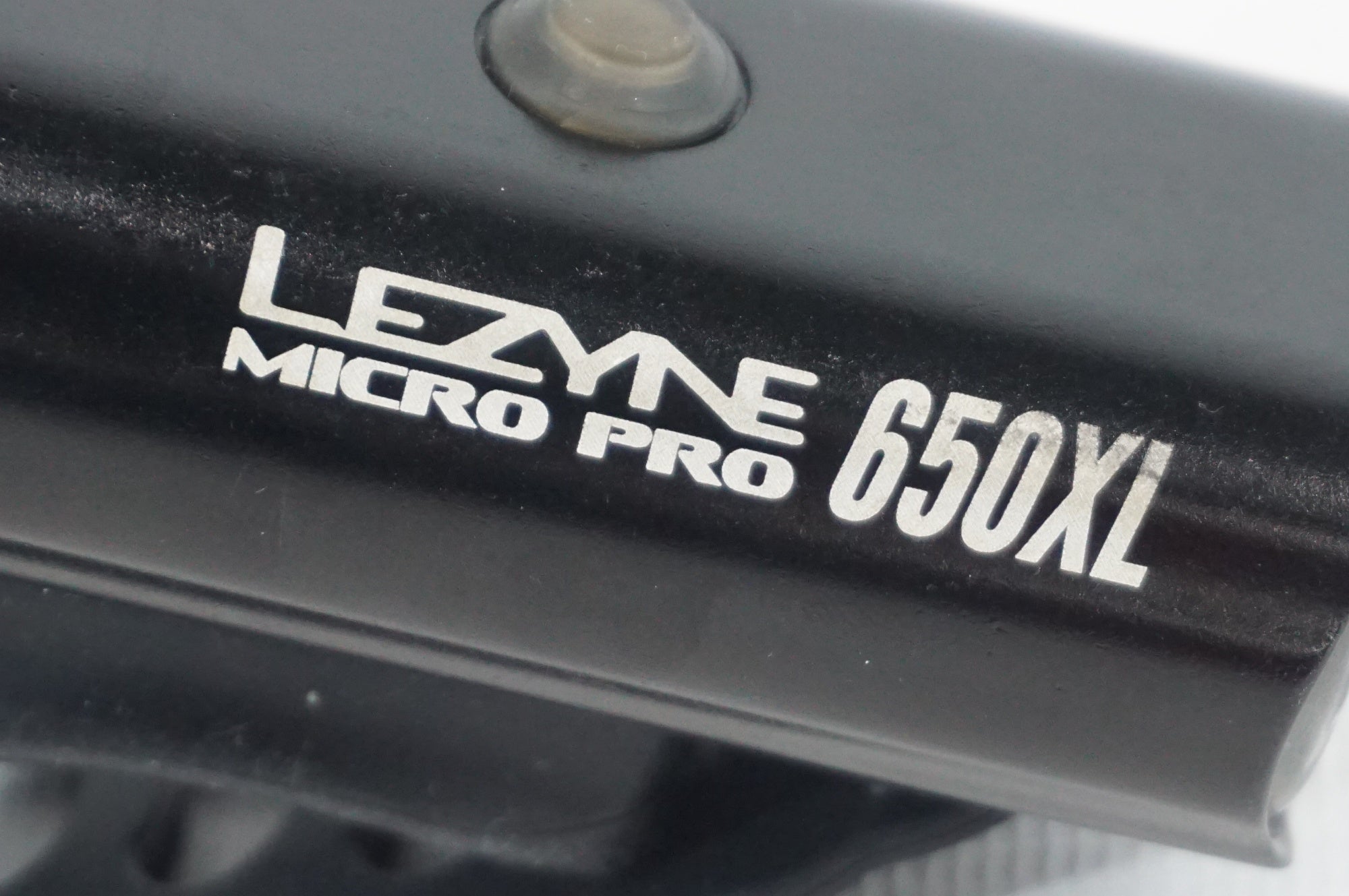 LEZYNE 「レザイン」 MICRO PRO 650XL フロントライト / 阪急塚口店