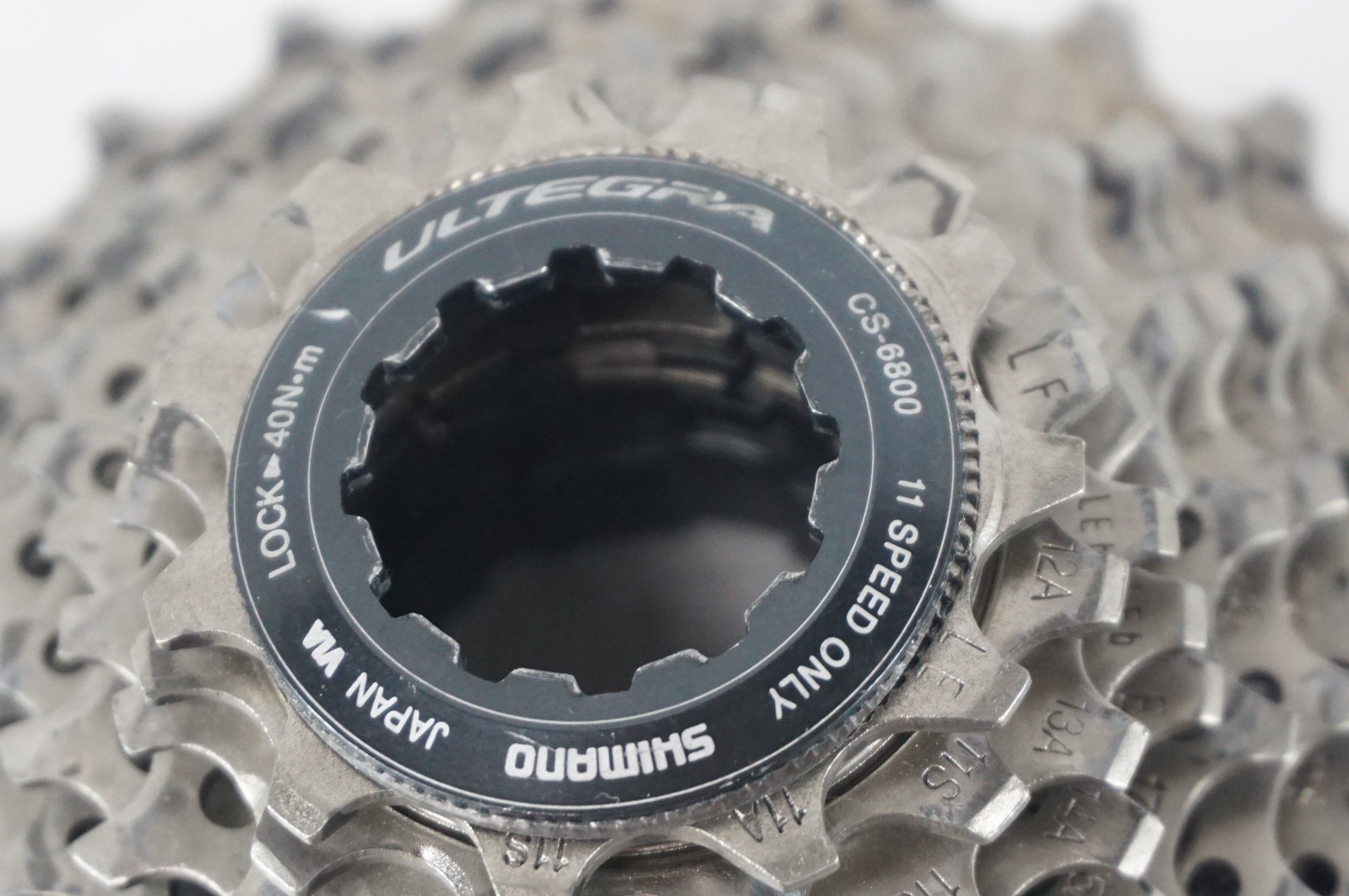 SHIMANO 「シマノ」 ULTEGRA CS-6800 11-28T スプロケット / 阪急塚口