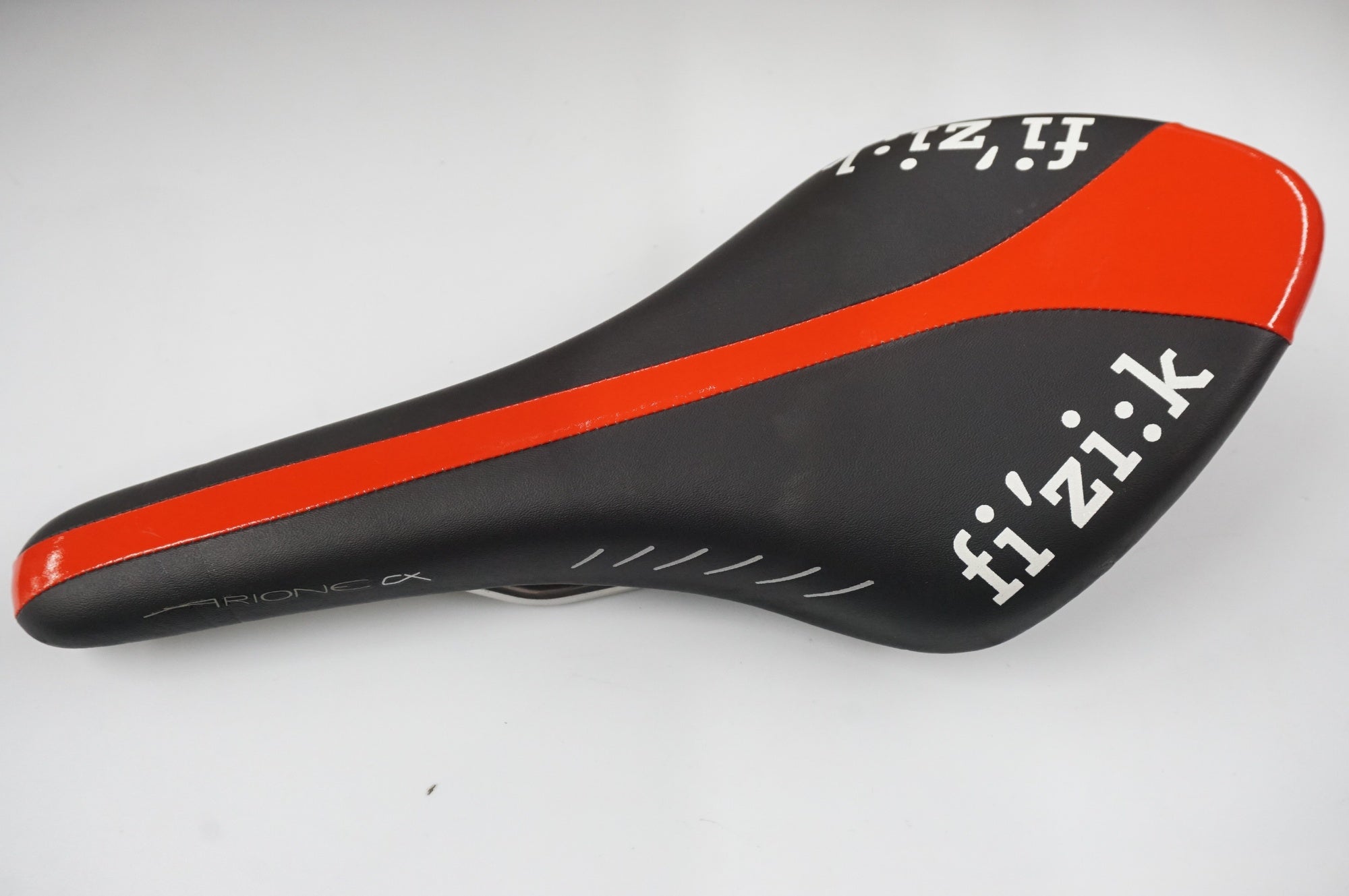 FIZIK 「フィジーク」 ARIONE CX サドル / 福岡店 ｜ バイチャリ公式