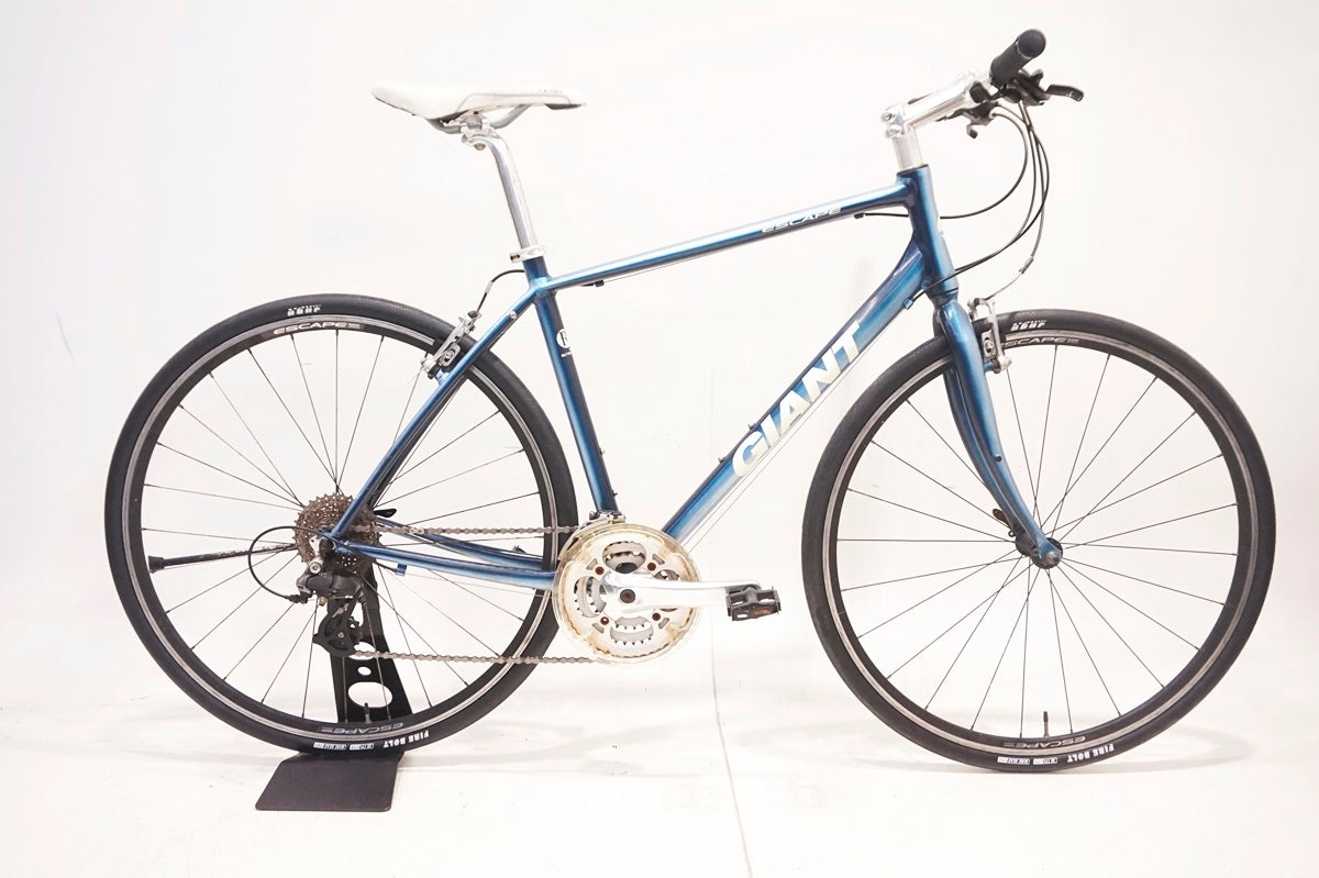 GIANT 「ジャイアント」　ESCAPE R3 2015年モデル クロスバイク / 大阪門真店