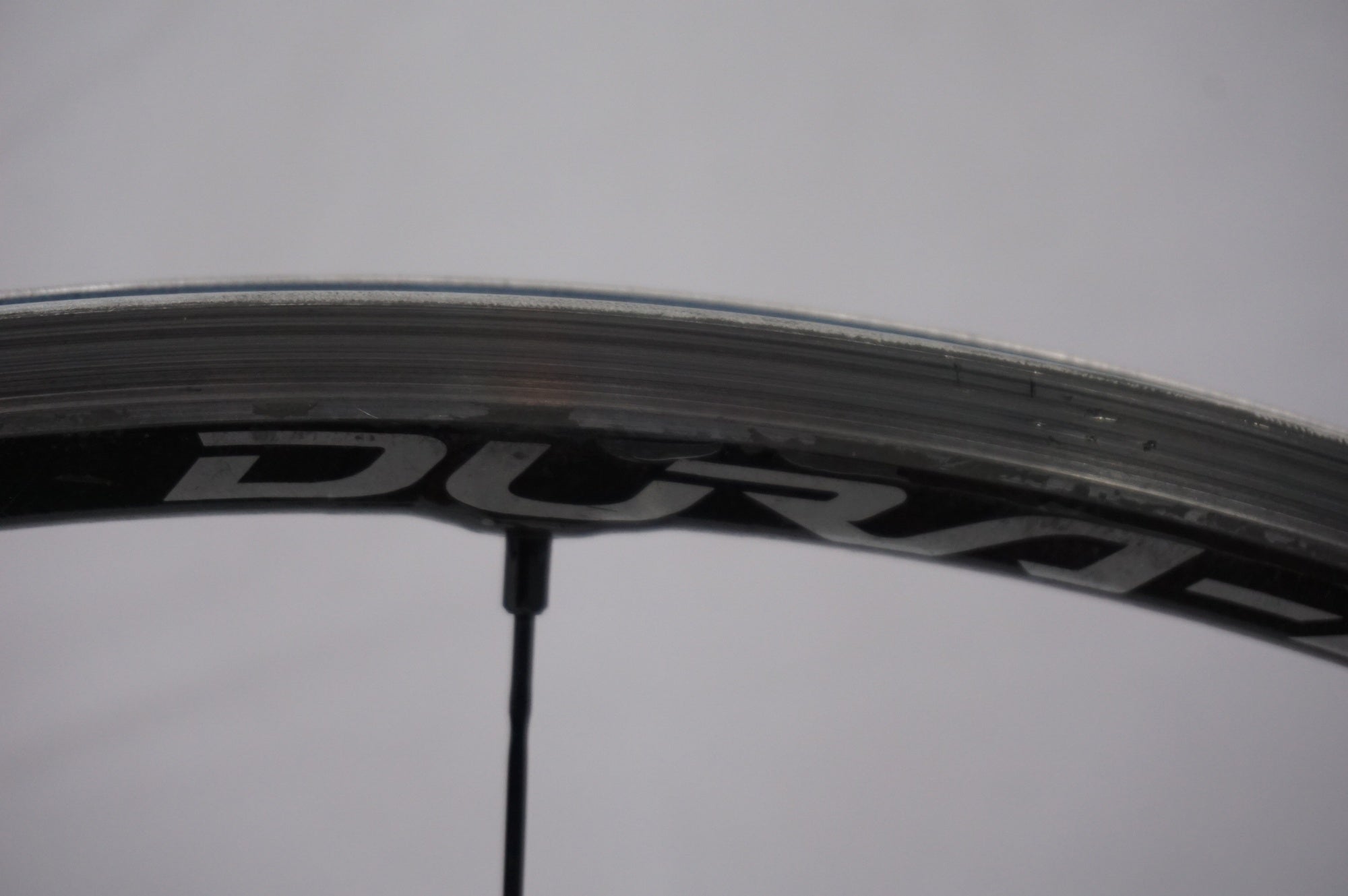 ジャンク SHIMANO 「シマノ」 WH-9000-C24 フロントホイール / 世田谷