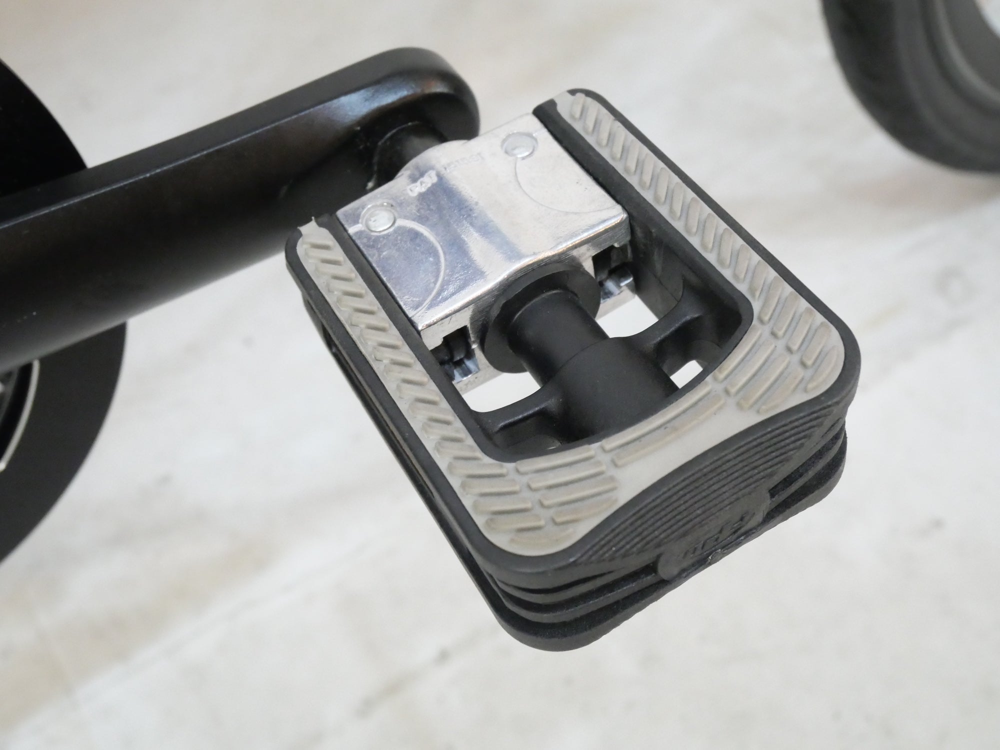 DAHON 「ダホン」 DASH P8 2020年モデル 折り畳み自転車 / バイチャリ浦和ベース