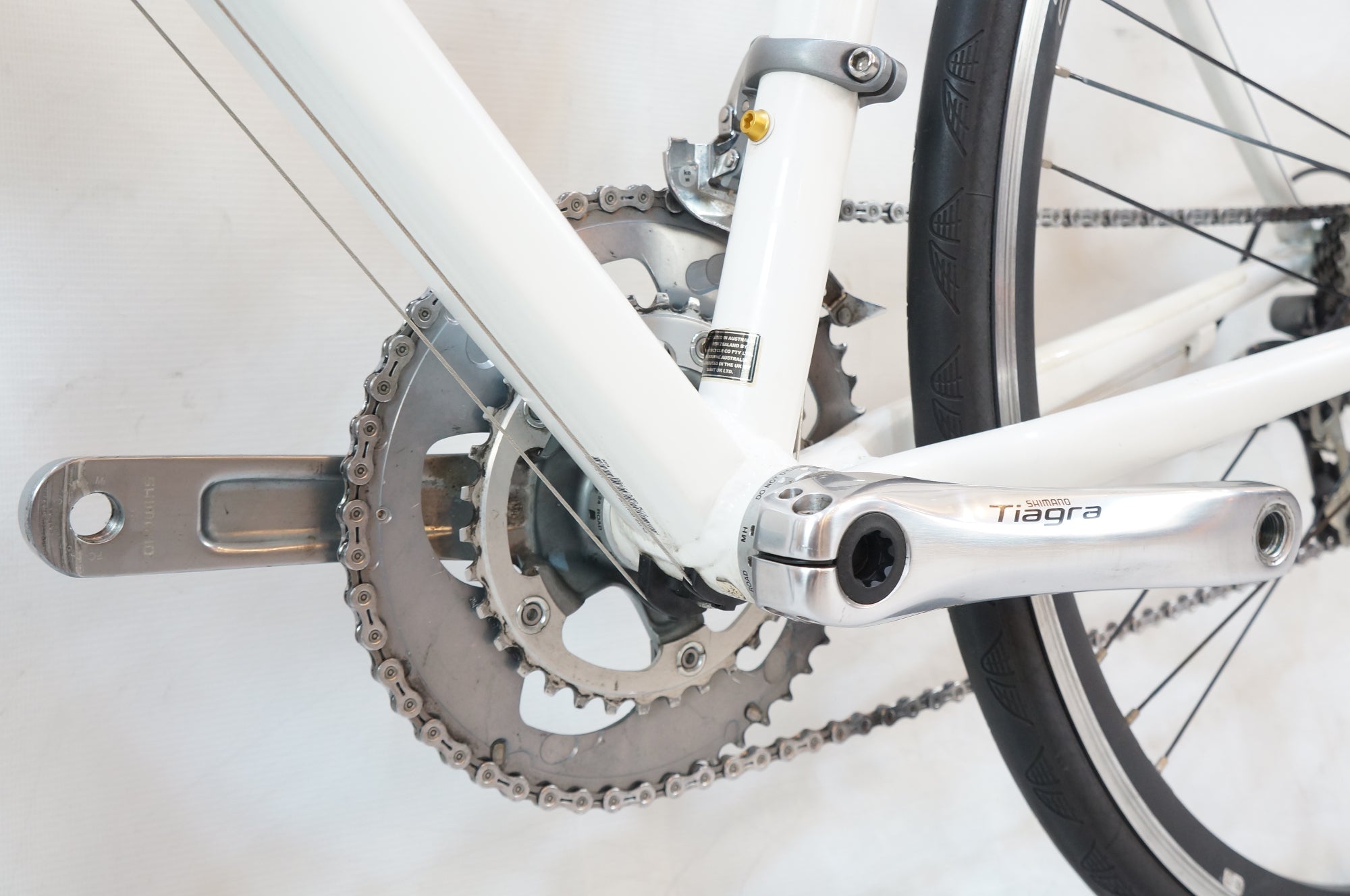 GIANT 「ジャイアント」 ESCAPE RX1 2015年モデル クロスバイク / バイチャリ浦和ベース