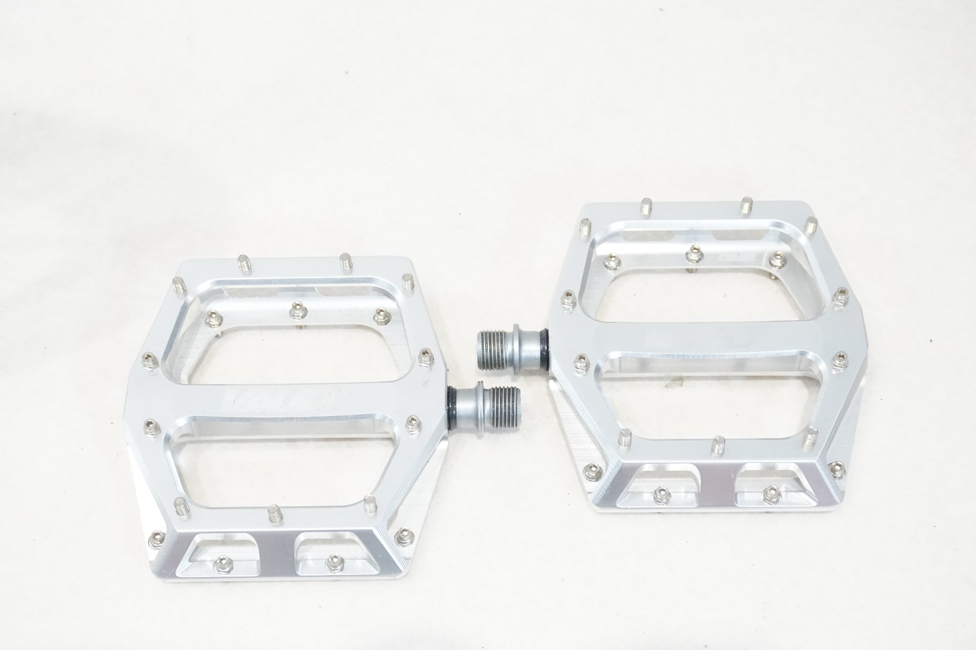 DMR 「ディーエムアール」 VAULT PEDAL ペダル / 横浜戸塚店