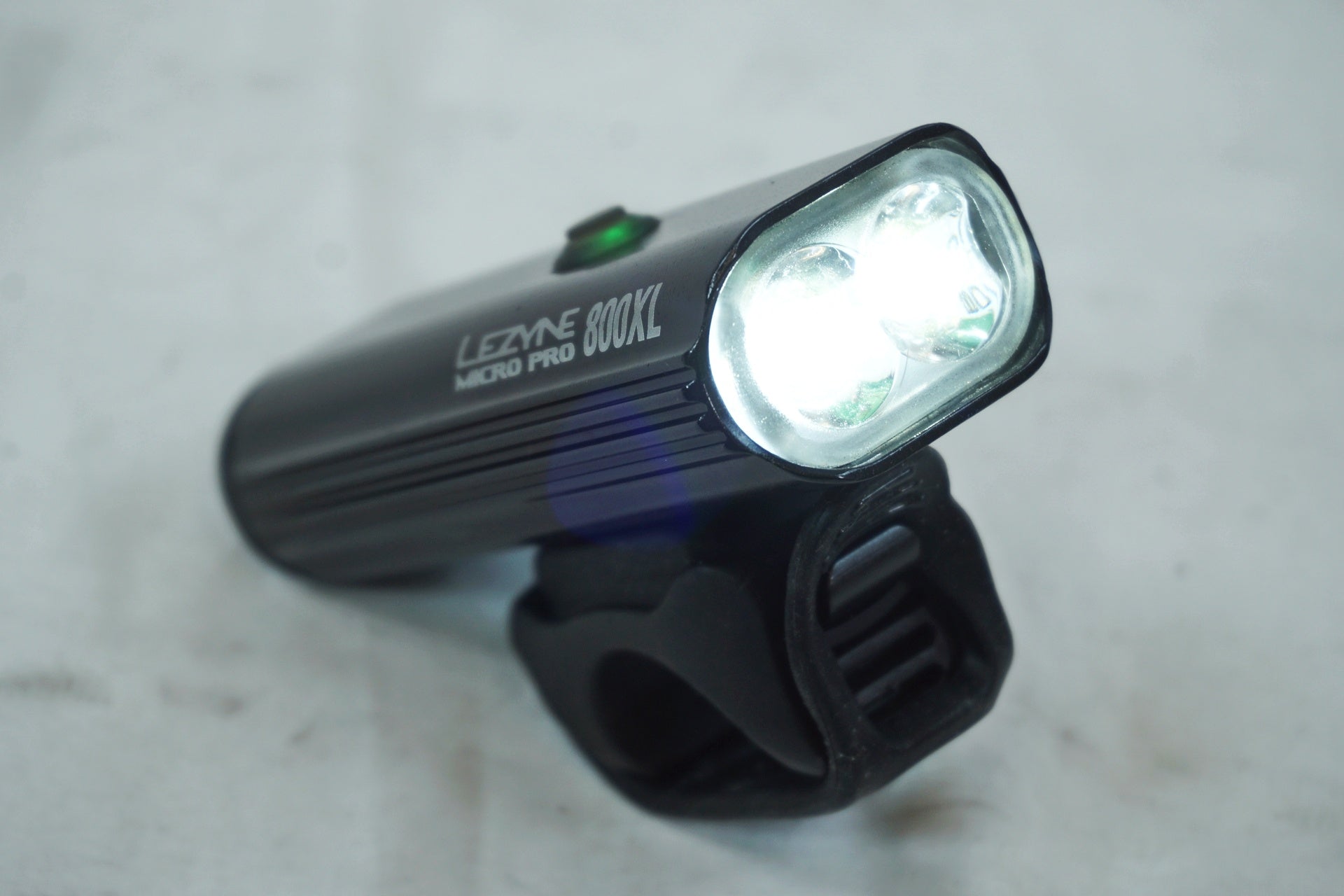 LEZYNE 「レザイン」 MICRO PRO 800XL フロントライト / 有明ガーデン店