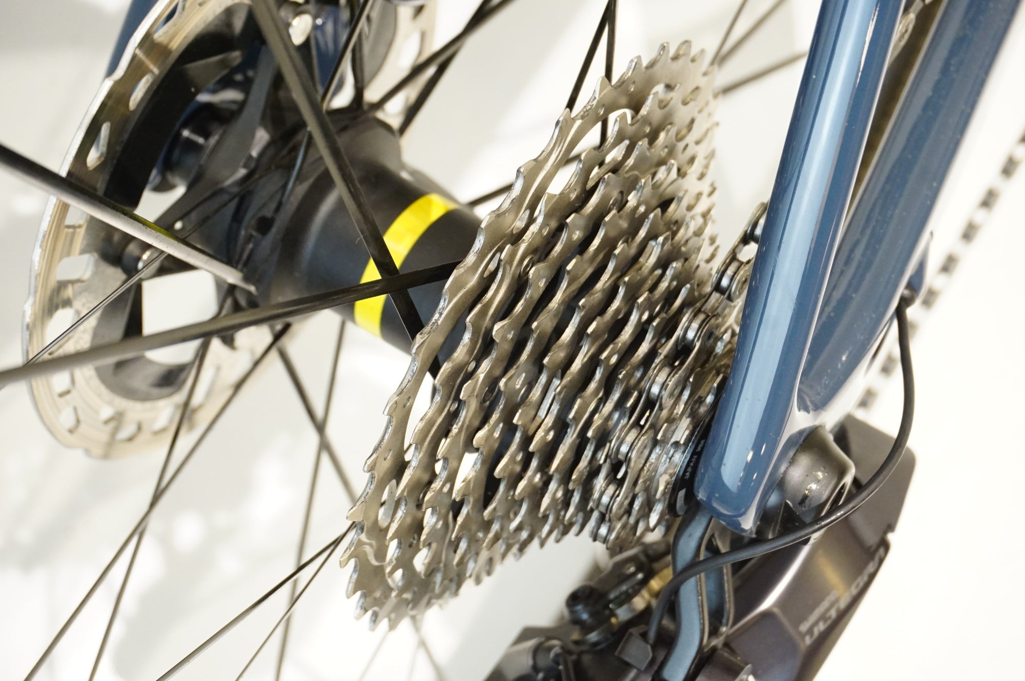 FOCUS 「フォーカス」 IZALCO MAX DISC 2024年モデル ロードバイク