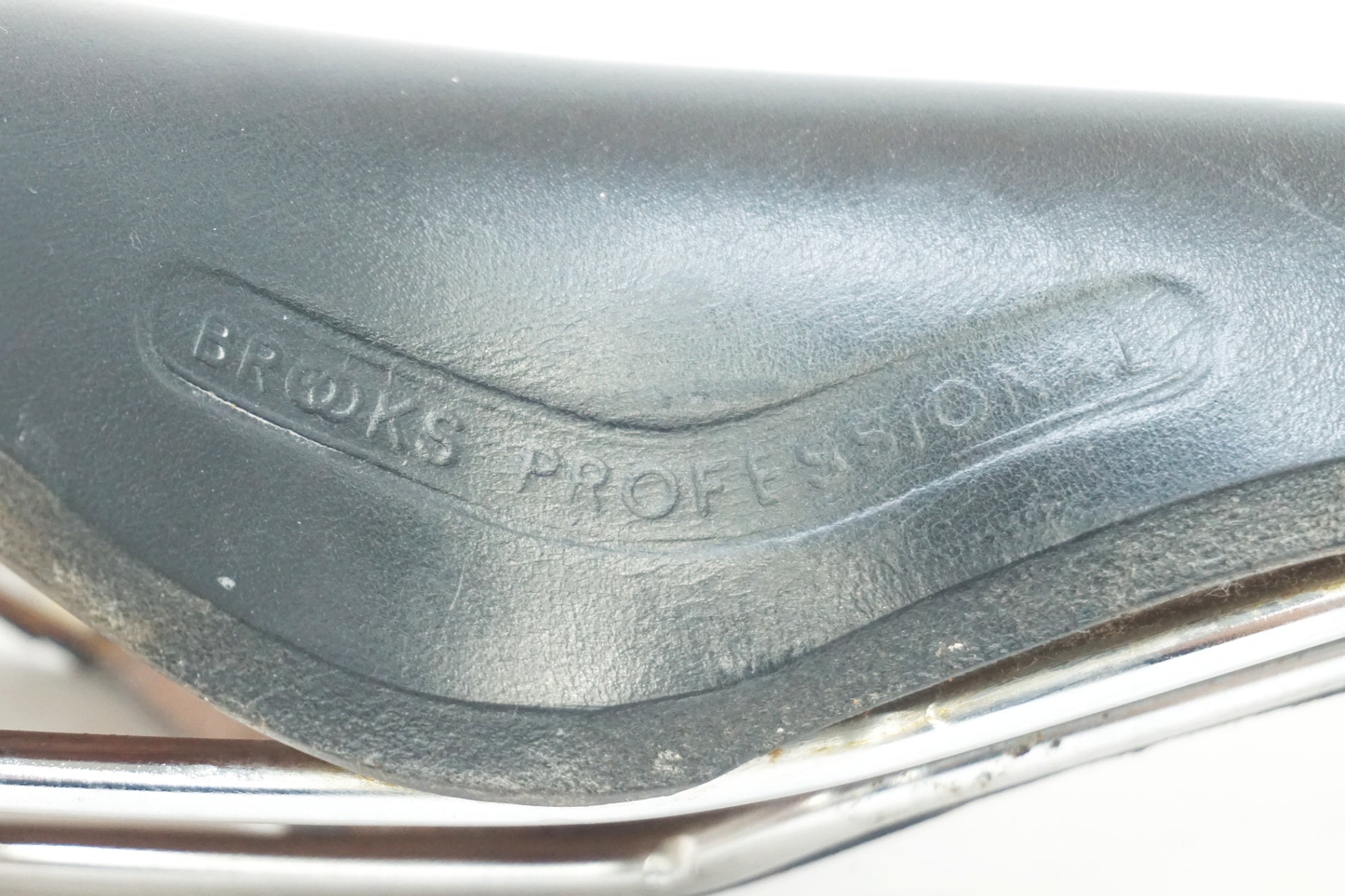 BROOKS 「ブルックス」 PROFFESIONAL サドル / 大阪美原北インター店