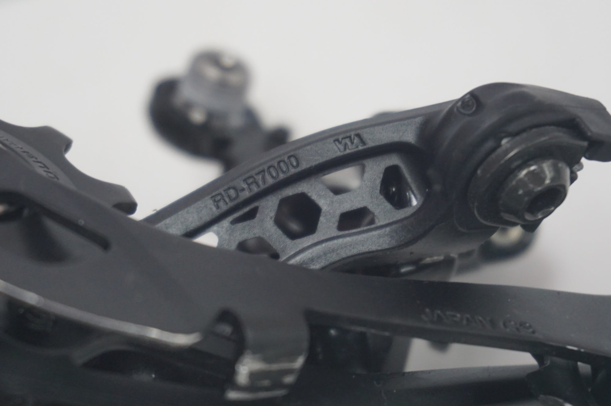 SHIMANO 「シマノ」 105 RD-R7000 リアディレイラー / 福岡店