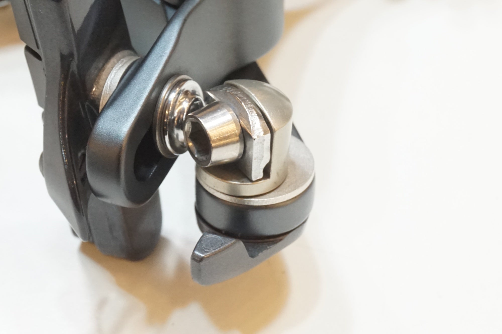 SHIMANO 「シマノ」 ULTEGRA BR-6810-F ダイレクトマウントブレーキ / 浦和ベース