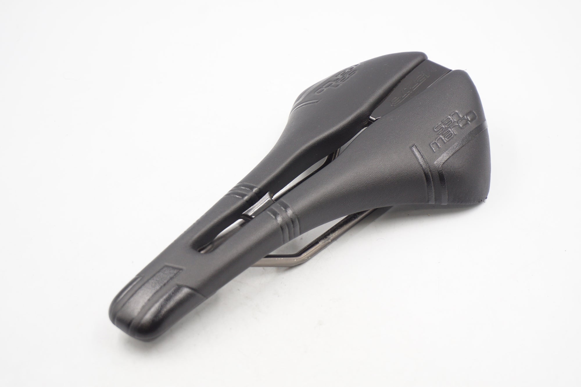 SELLE SANMARCO 「セラサンマルコ」 MANTRA NARROW サドル / 奈良店