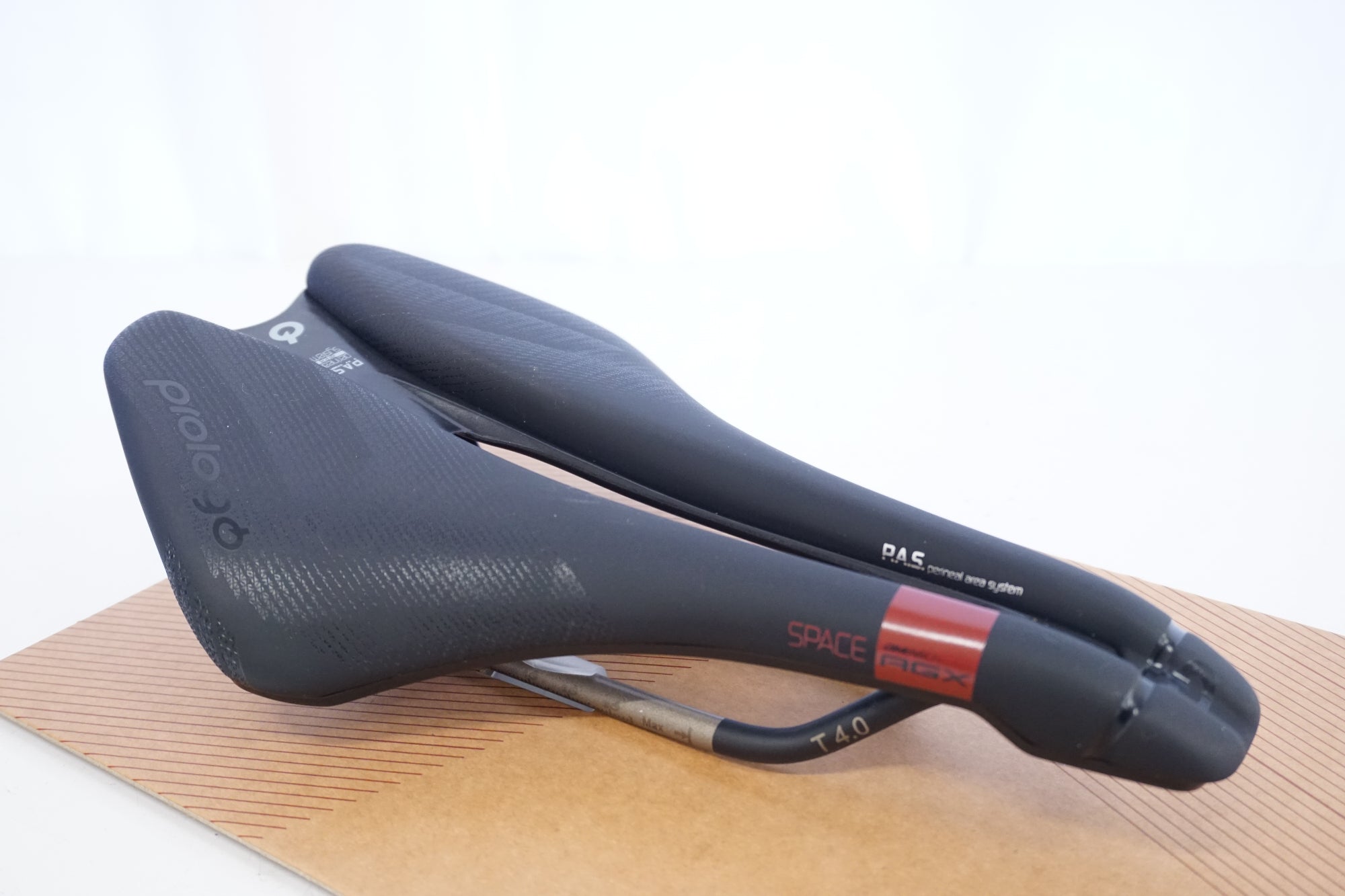 PROLOGO 「プロロゴ」 DIMENSION AGX サドル　/ 浜松店