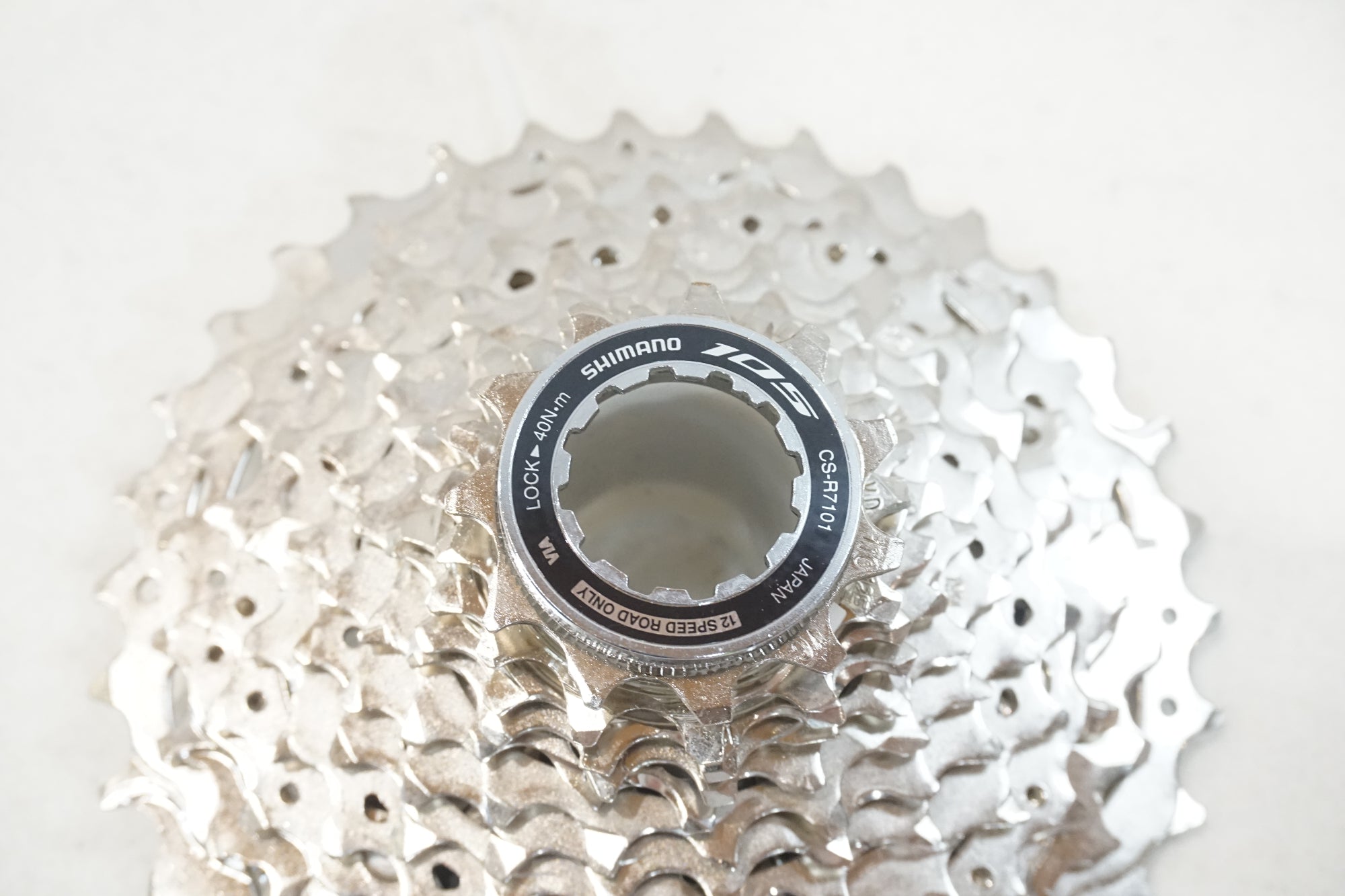 SHIMANO 「シマノ」 105 CS-R7101 11-34T スプロケット / 横浜
