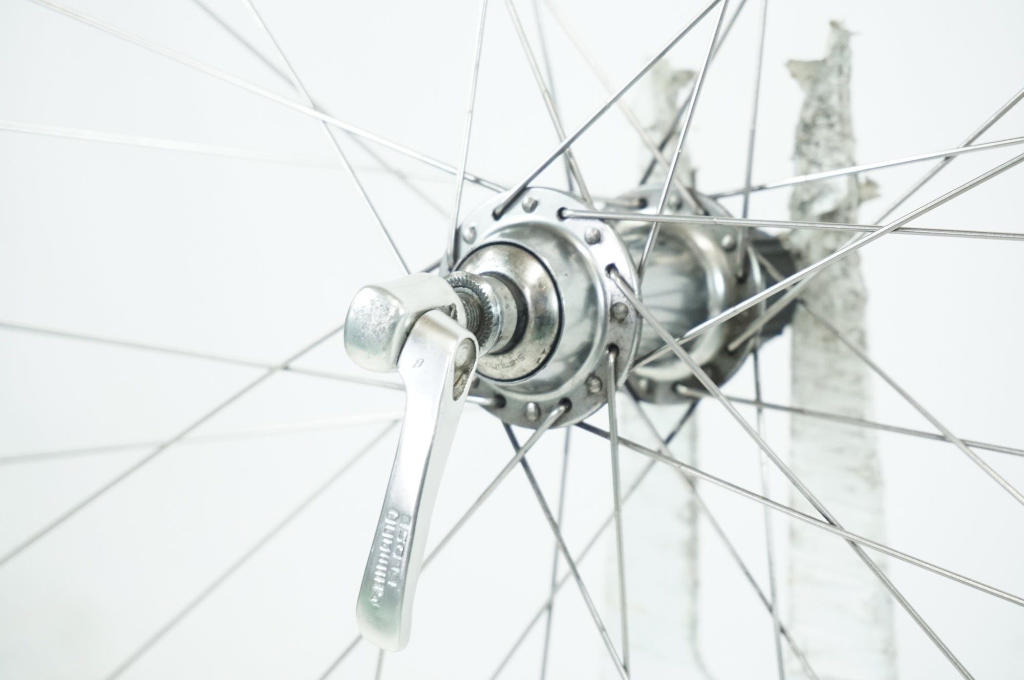 AMBROSIO 「アンブロッシオ」 MONTREAL リム SHIMANO 6700 ハブ