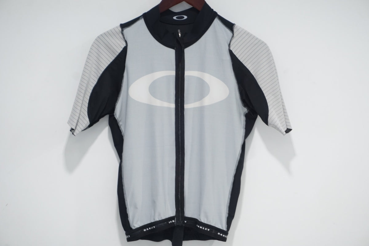 OAKLEY 「オークリー」 RACE FIT Lサイズ 半袖ジャージ / 滋賀大津店
