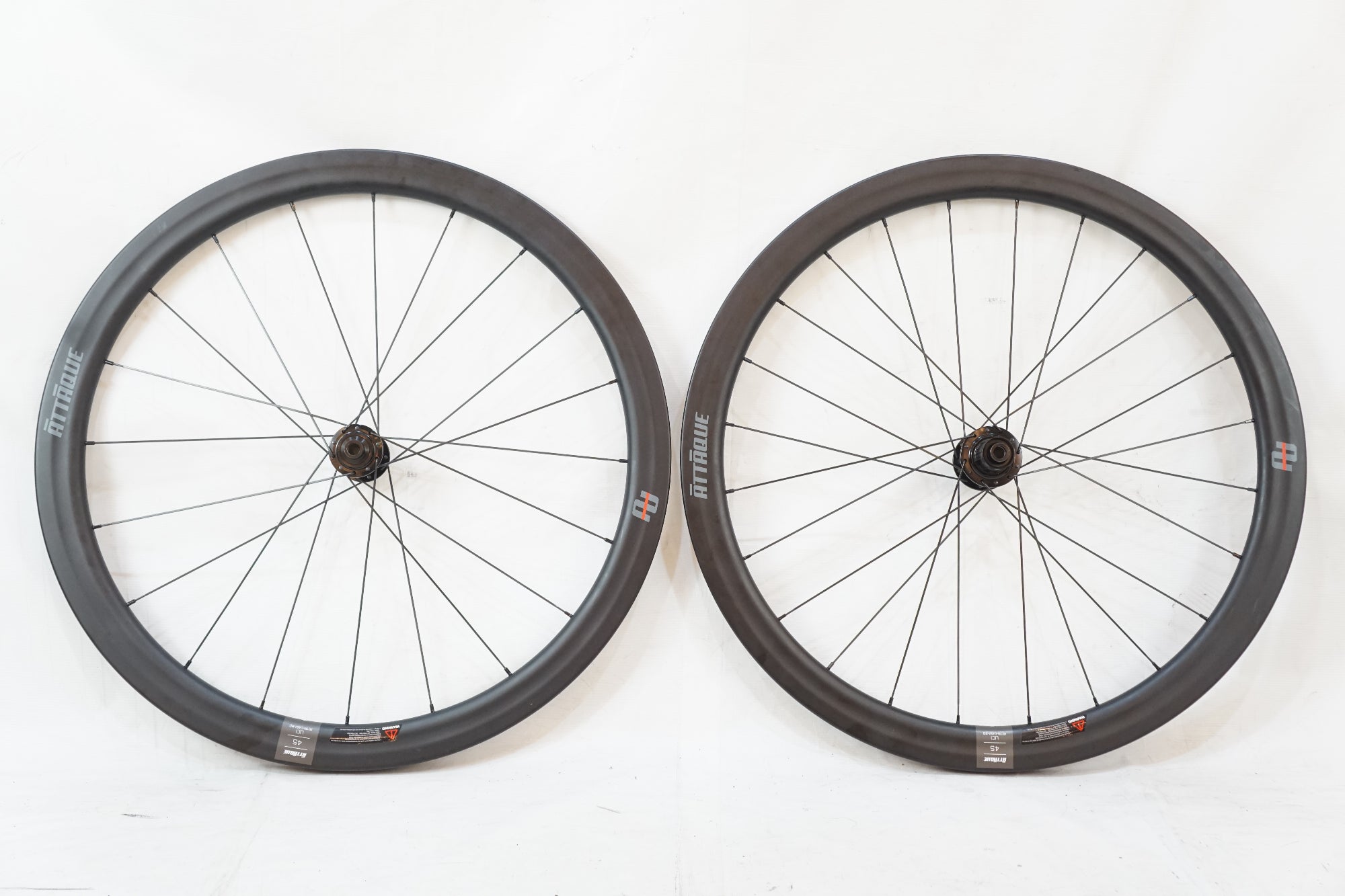 【値下げ】【美品】Attaque Disk ホイール 45 （ディスクブレーキ） ATTAQUE 「アタッキ」 45 DISC シマノ11速 ホイールセット