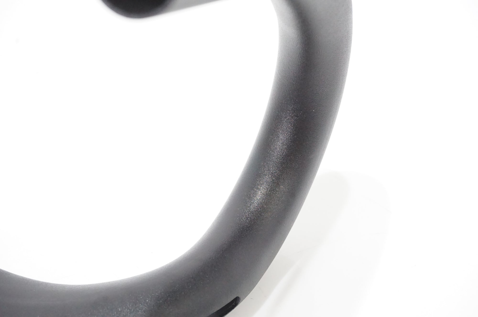 BONTRAGER 「ボントレガー」 ELITE AERO VR-CF φ31.8 40cm ハンドル / AKIBA店