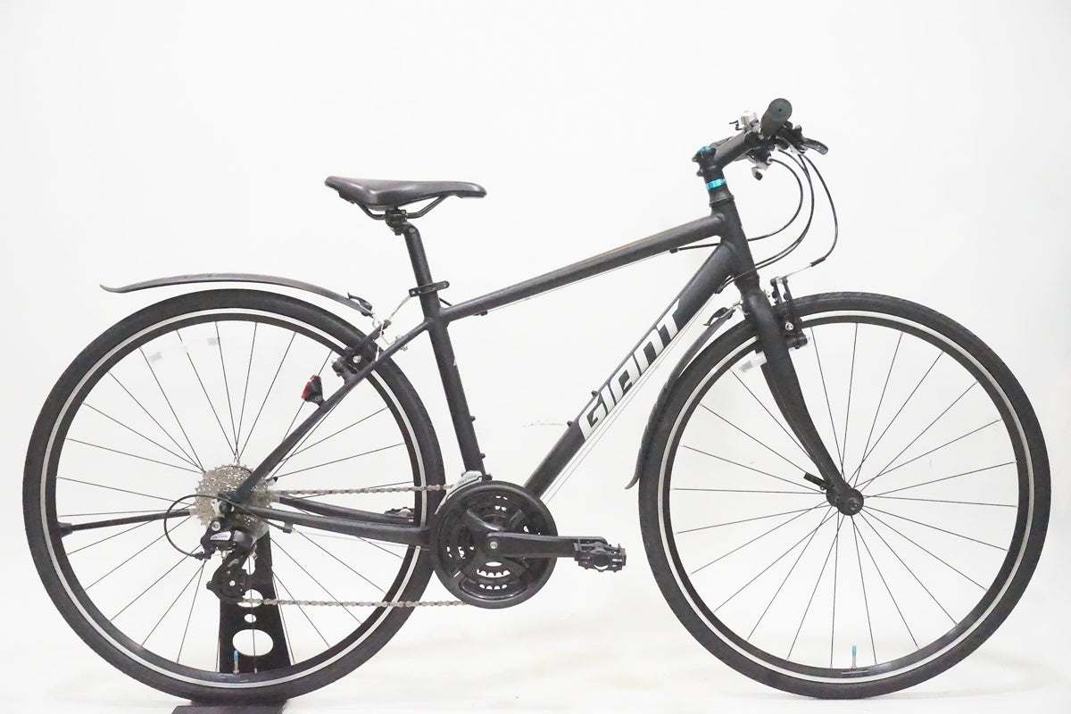 GIANT 「ジャイアント」 ESCAPE R3 2025年モデル クロスバイク/ 京都西院店