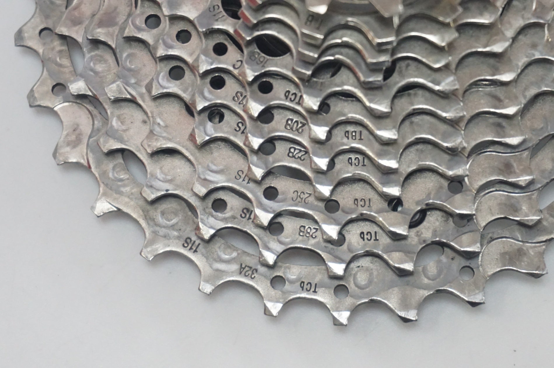 SHIMANO 「シマノ」 105 CS-R7000 11-32T スプロケット / 福岡店