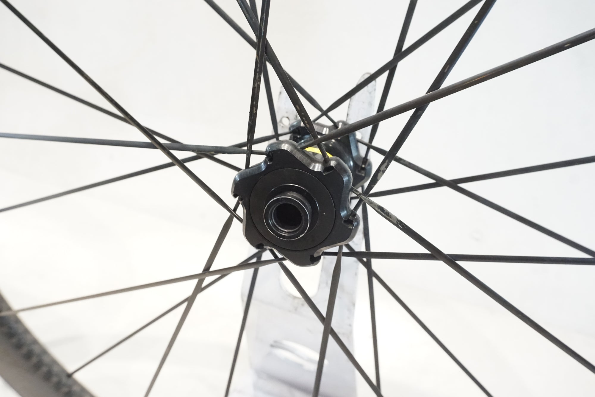 MAVIC 「マビック」 COSMIC CARBON PRO DISC シマノ11速 ホイールセット / 横浜戸塚店