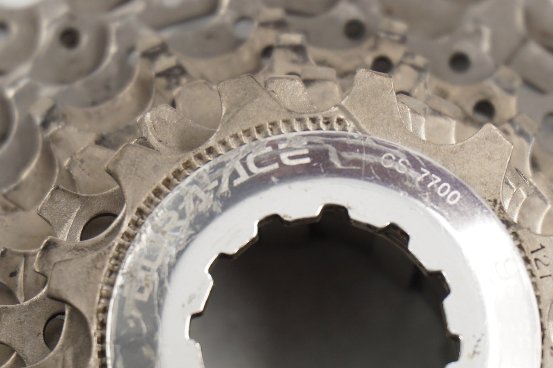 SHIMANO 「シマノ」 DURA-ACE CS-7700 12-27T スプロケット / 奈良店