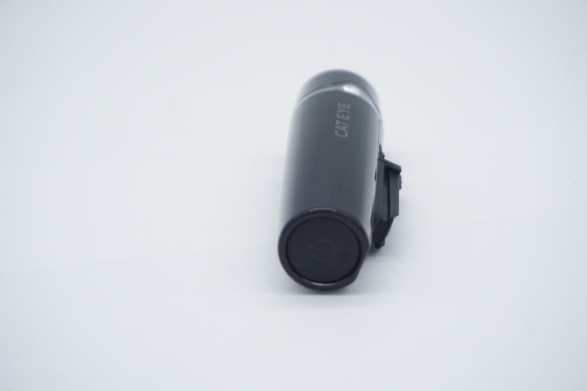 CATEYE 「キャットアイ」 フロントライト / 滋賀大津店