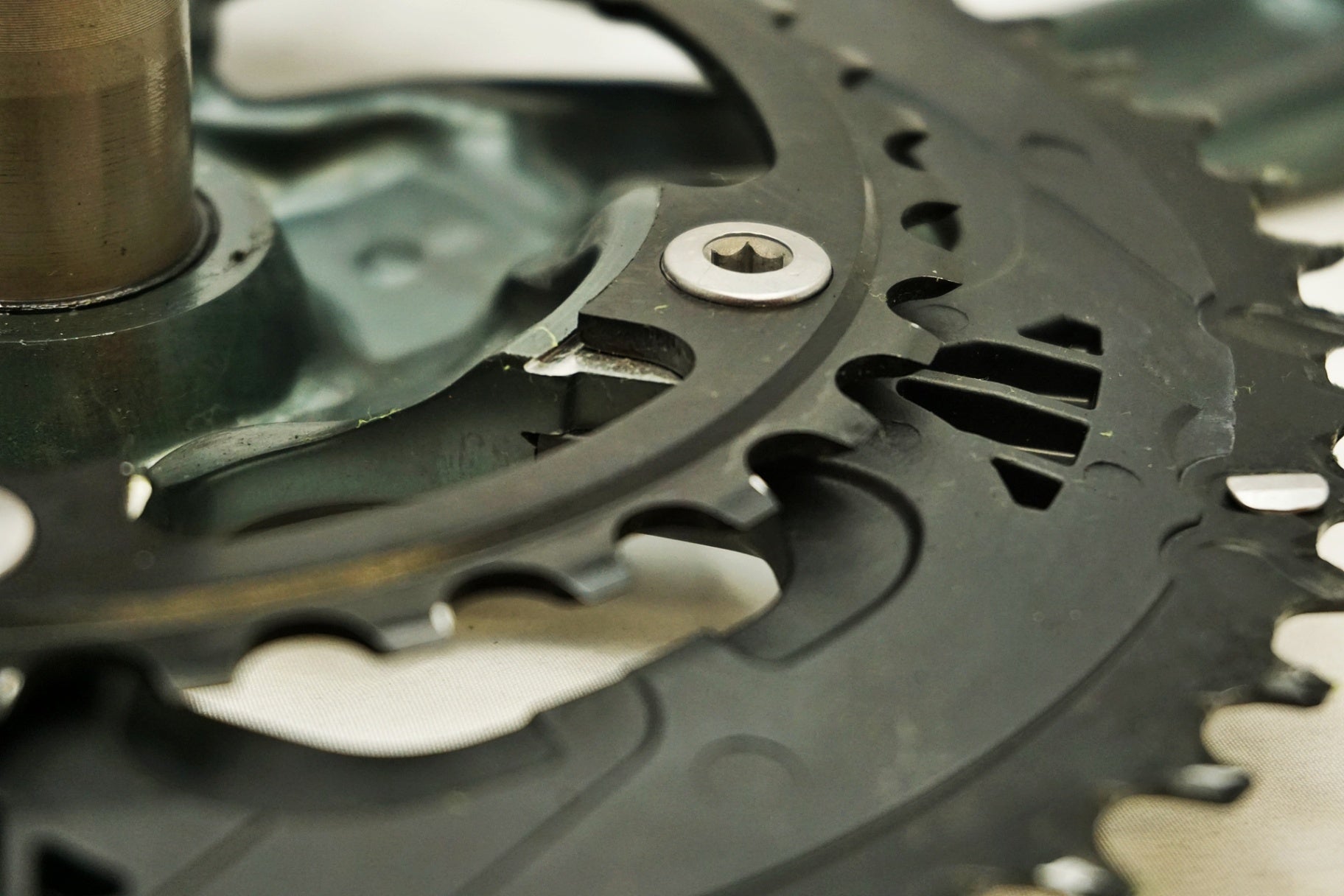 SHIMANO 「シマノ」 TIAGRA FC-4700 50-34T 172.5mm クランクセット