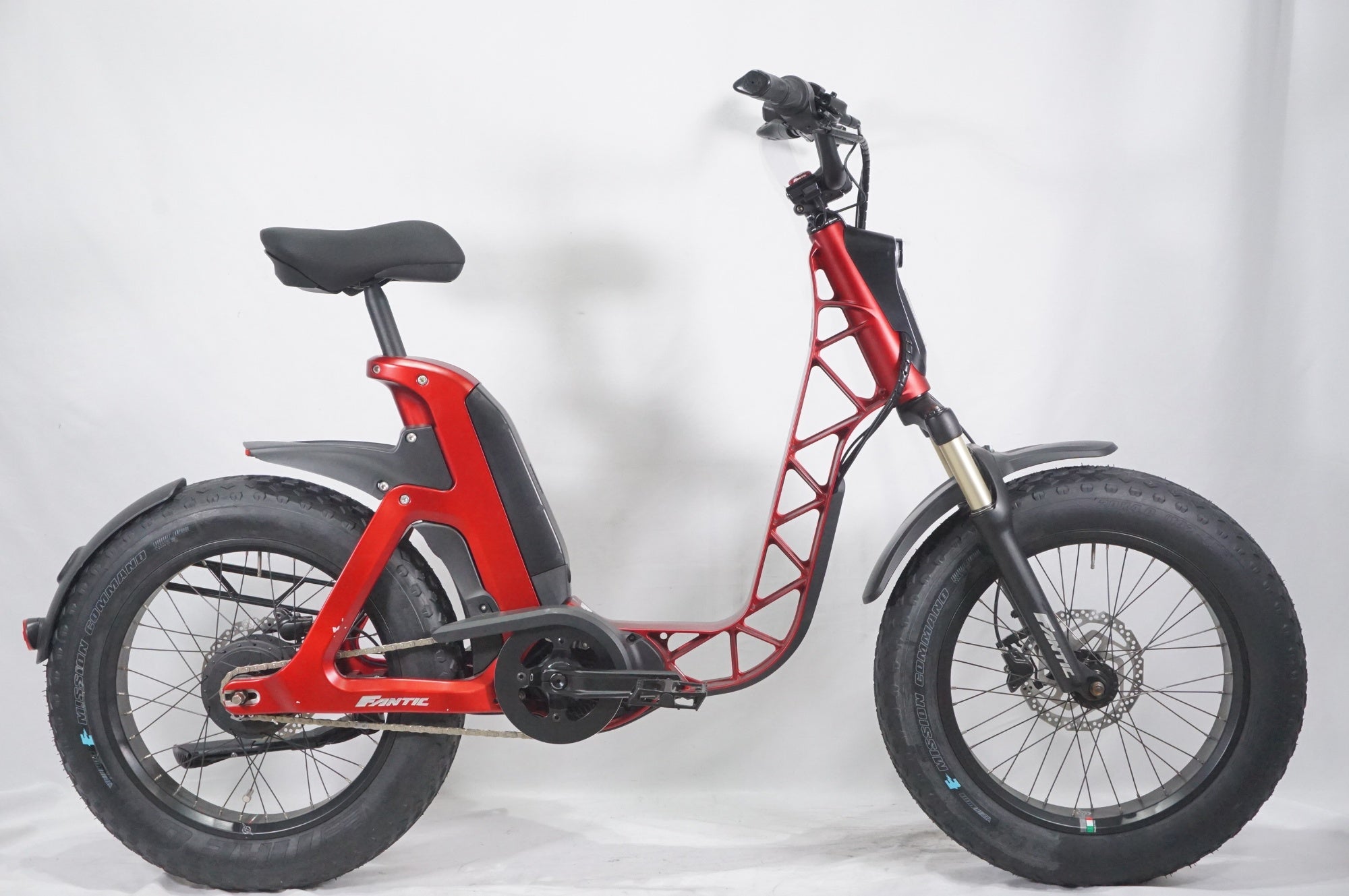 FANTIC 「ファンティック」 ISSIMO FUN 2024年モデル 20インチ e-bike / AKIBA店
