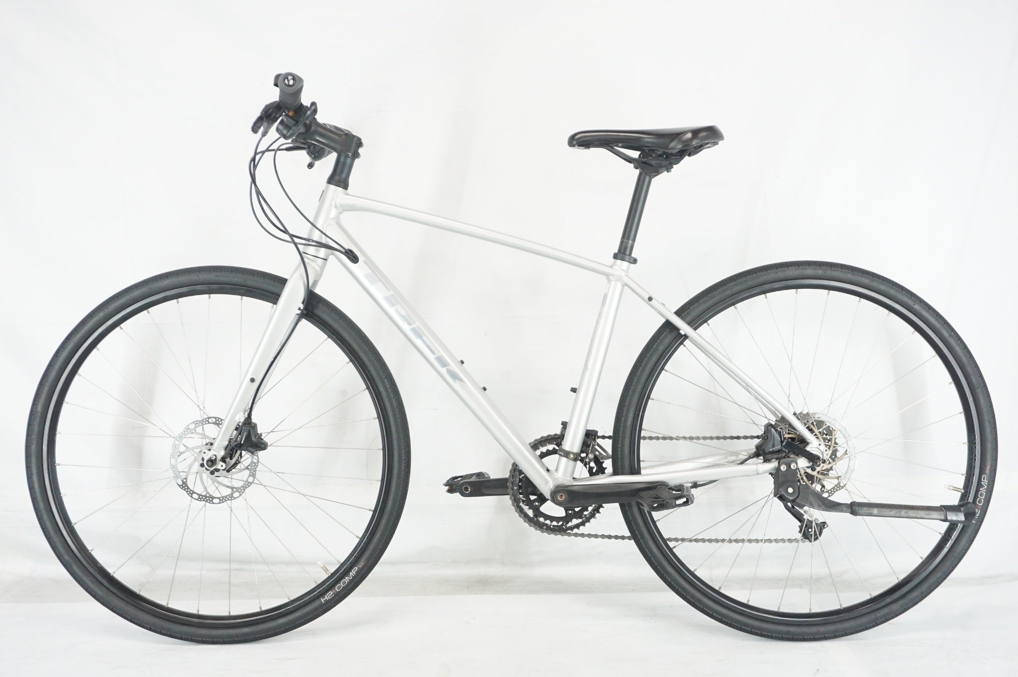 TREK 「トレック」 FX2 DISC 2022-23年モデル クロスバイク / 阪急塚口店