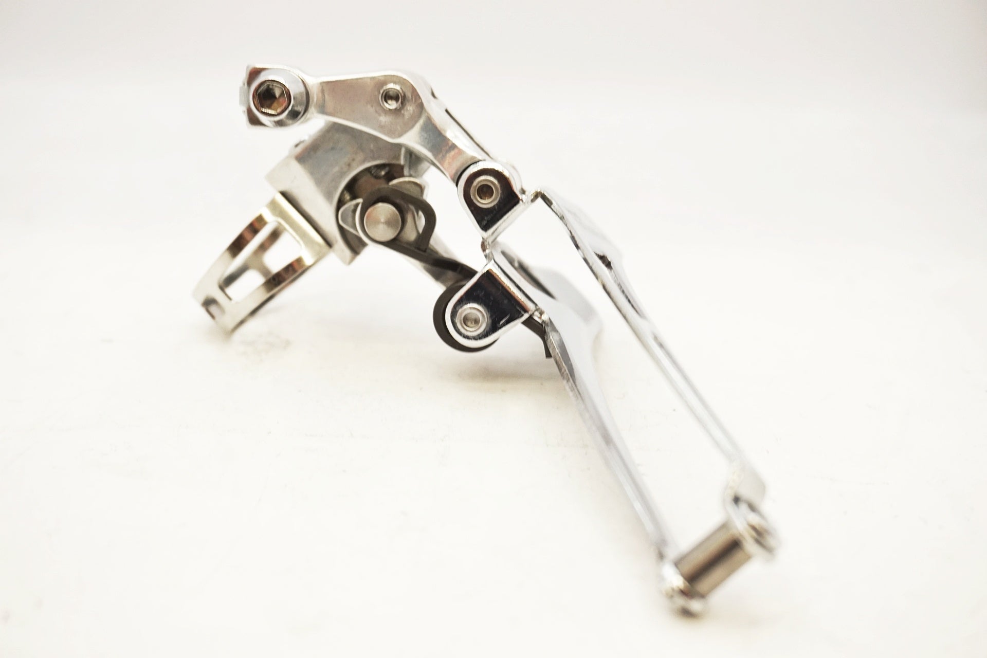 SUNTOUR 「サンツアー」 CYCLONE Ｍ-2 フロントディレイラー / 有明ガーデン店