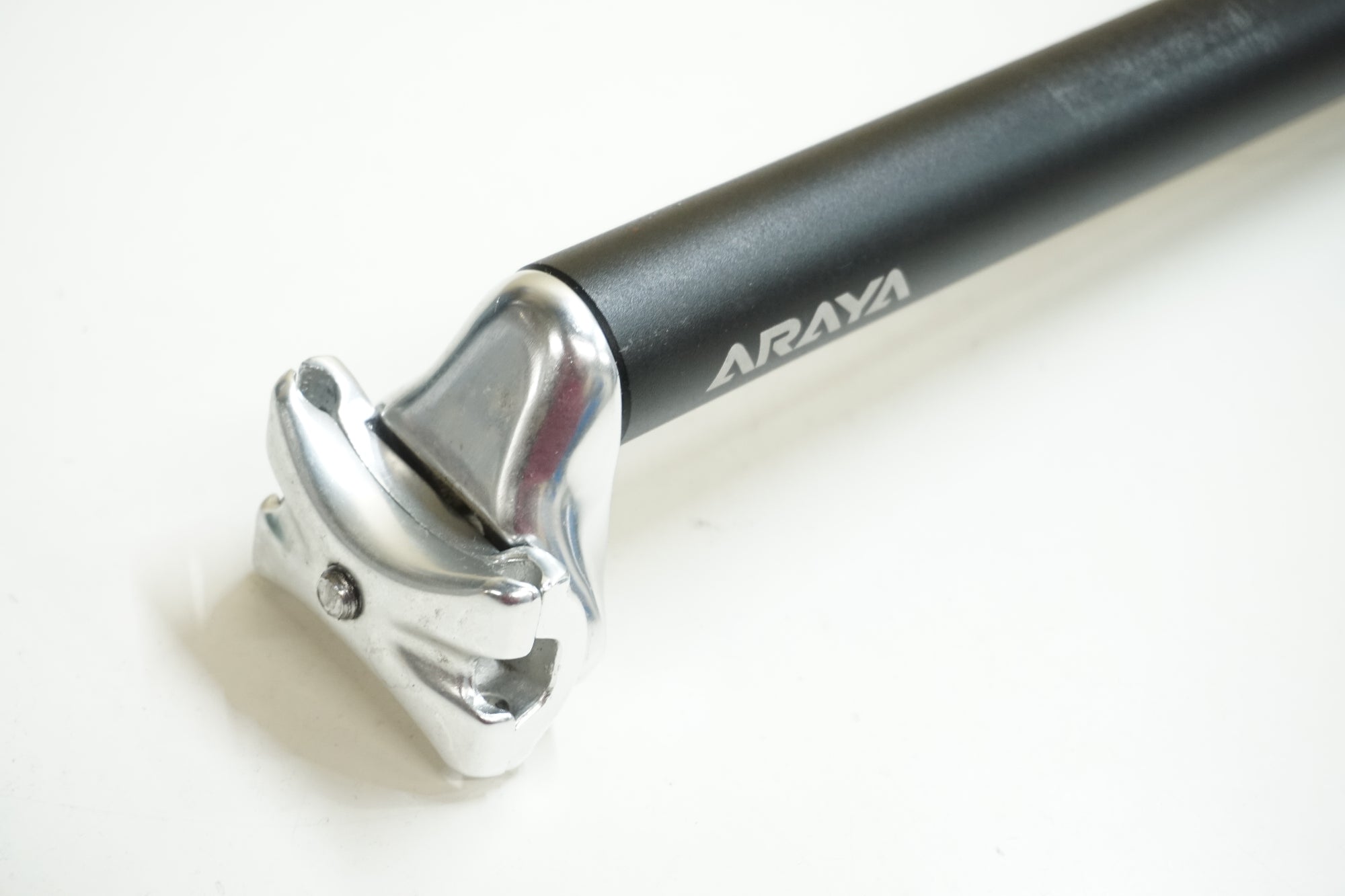 ARAYA 「アラヤ」 φ27.2 350mm シートポスト / 大宮店