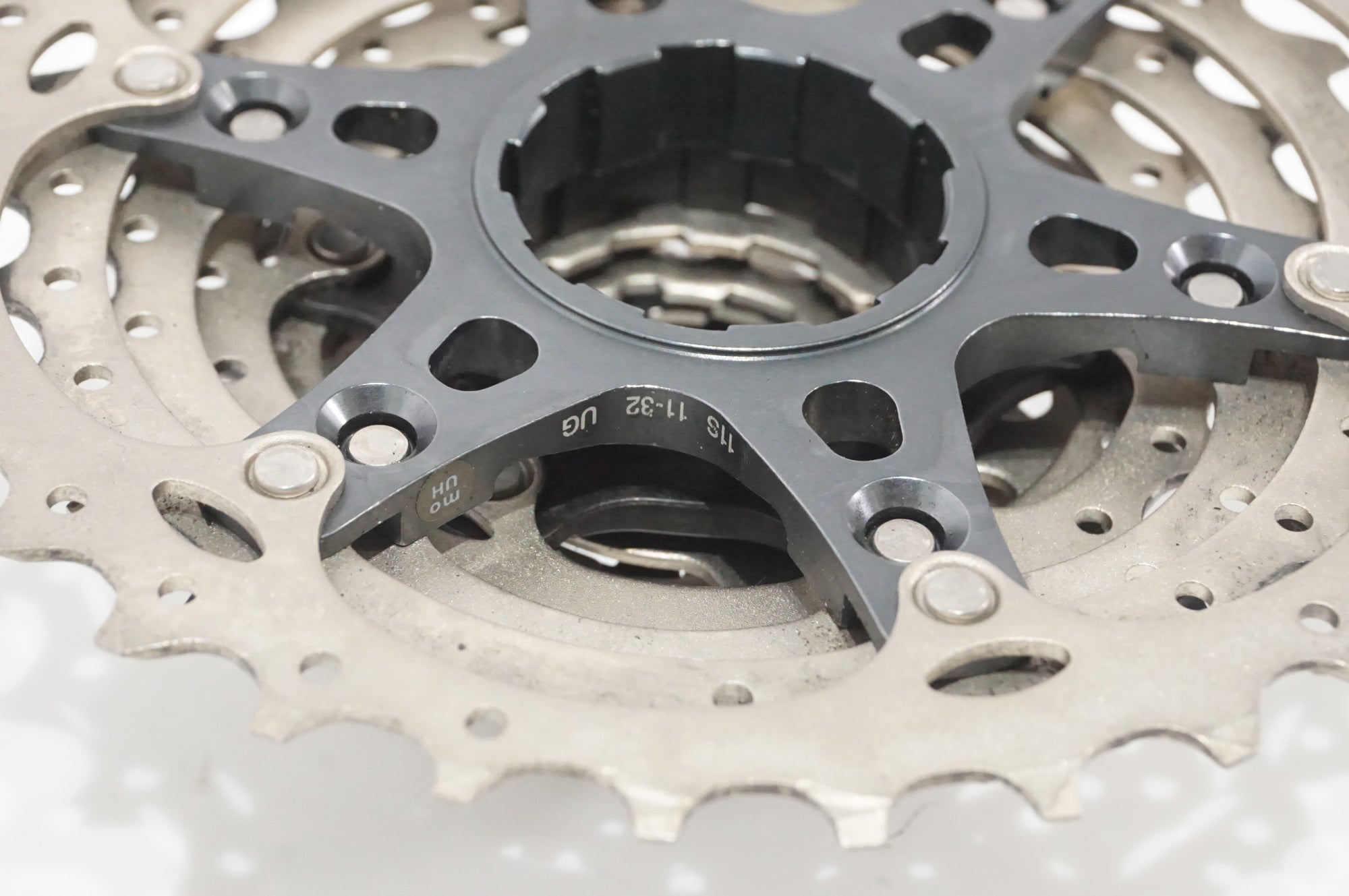 SHIMANO 「シマノ」 ULTEGRA CS-R8000 11-32T スプロケット / AKIBA店