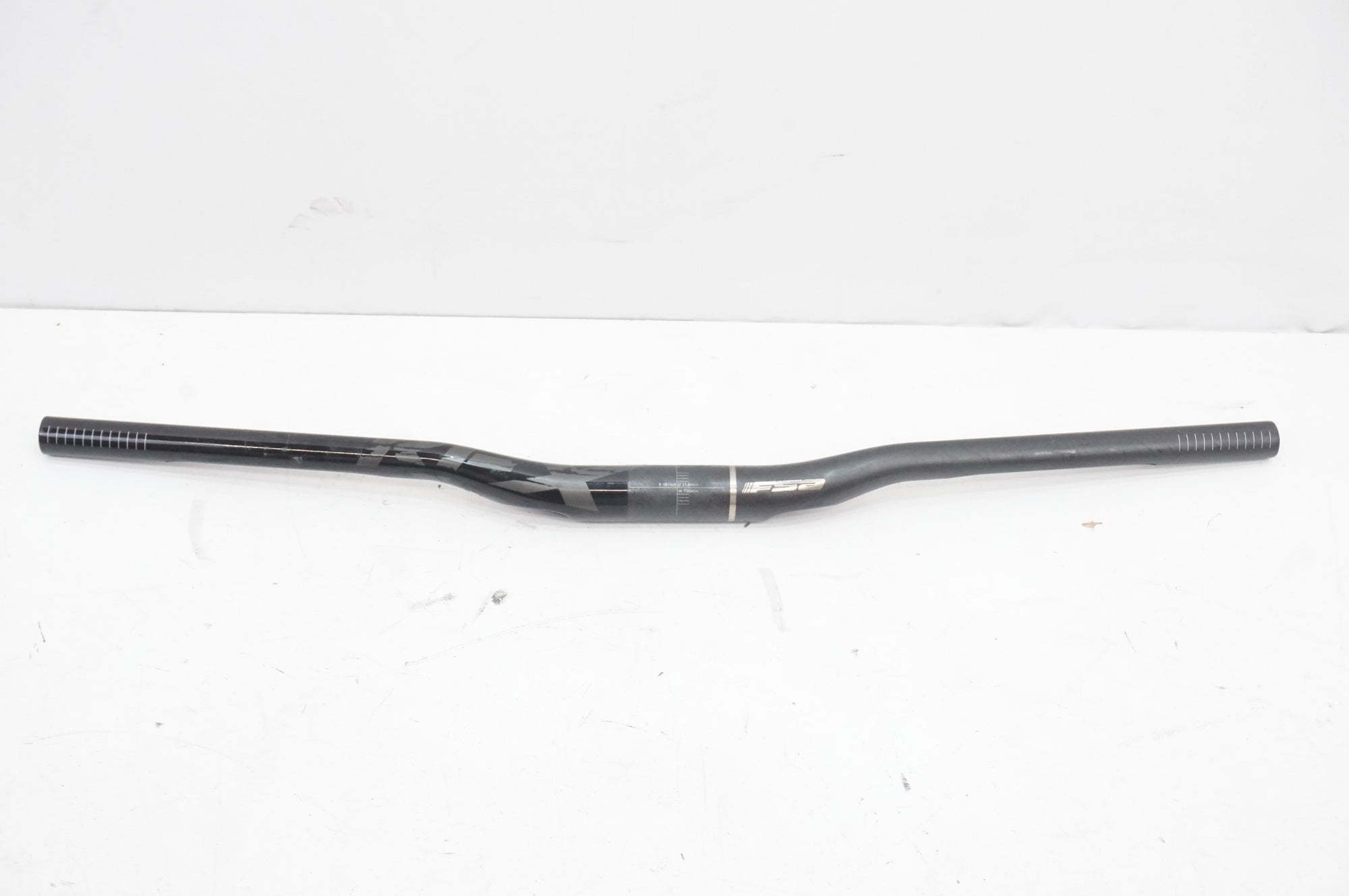 FSA 「エフエスエー」 KFX MTB 700mm φ31.8 ハンドルバー / 大宮店