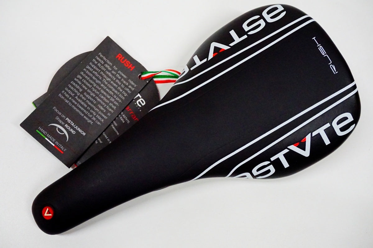 お買い得セール‼️アスチュート　サドル　カーボン ASTUTE 「アスチュート」 RUSH サドル / 名古屋大須店 ｜ バイチャリ