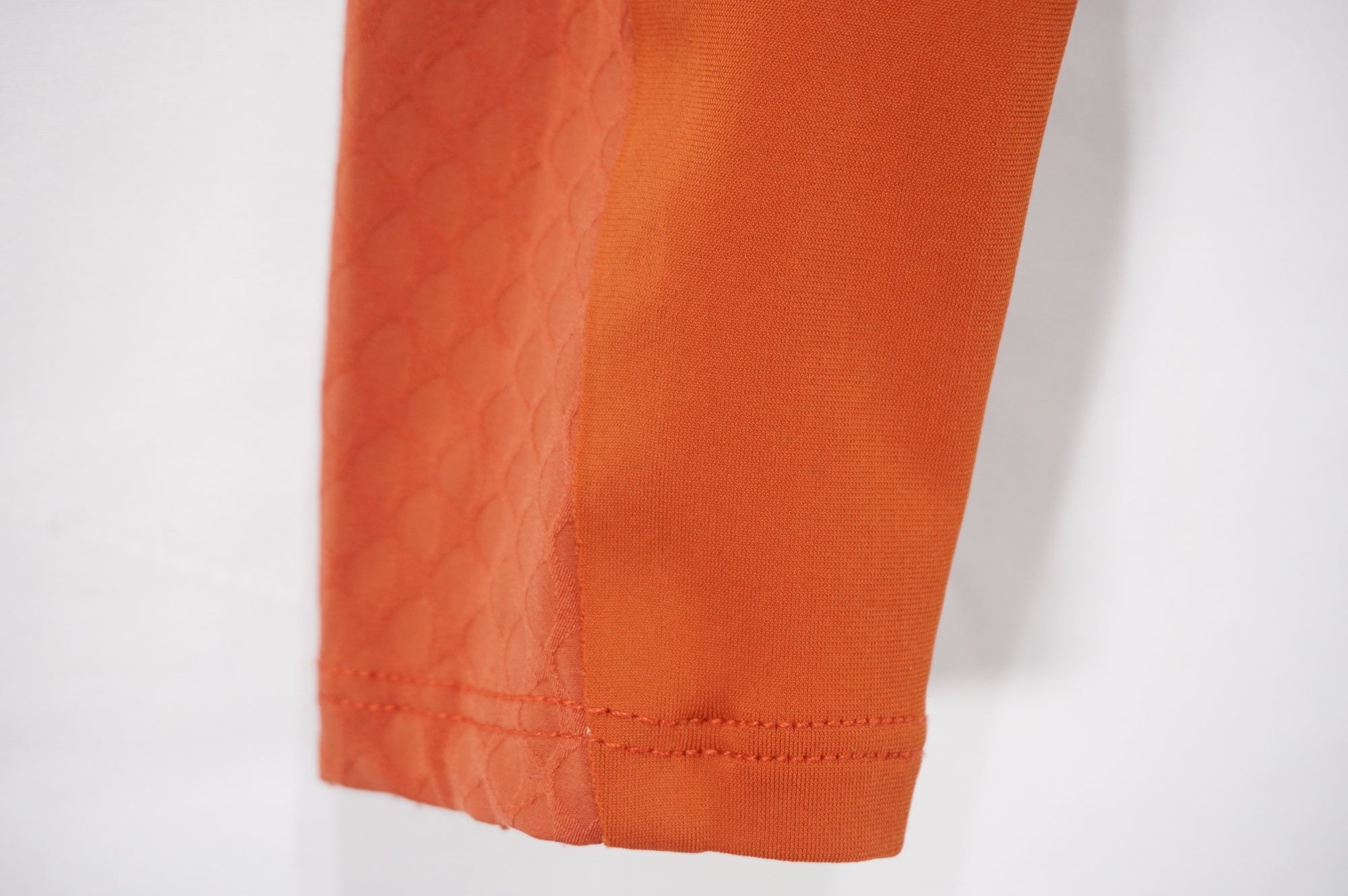 RAPHA 「ラファ」 SOUPLESSE LONG SLEEVE AERO JERSEY XSサイズ RAPHA 「ラファ」 SOUPLESSE LONG SLEEVE AERO JERSEY XSサイズ