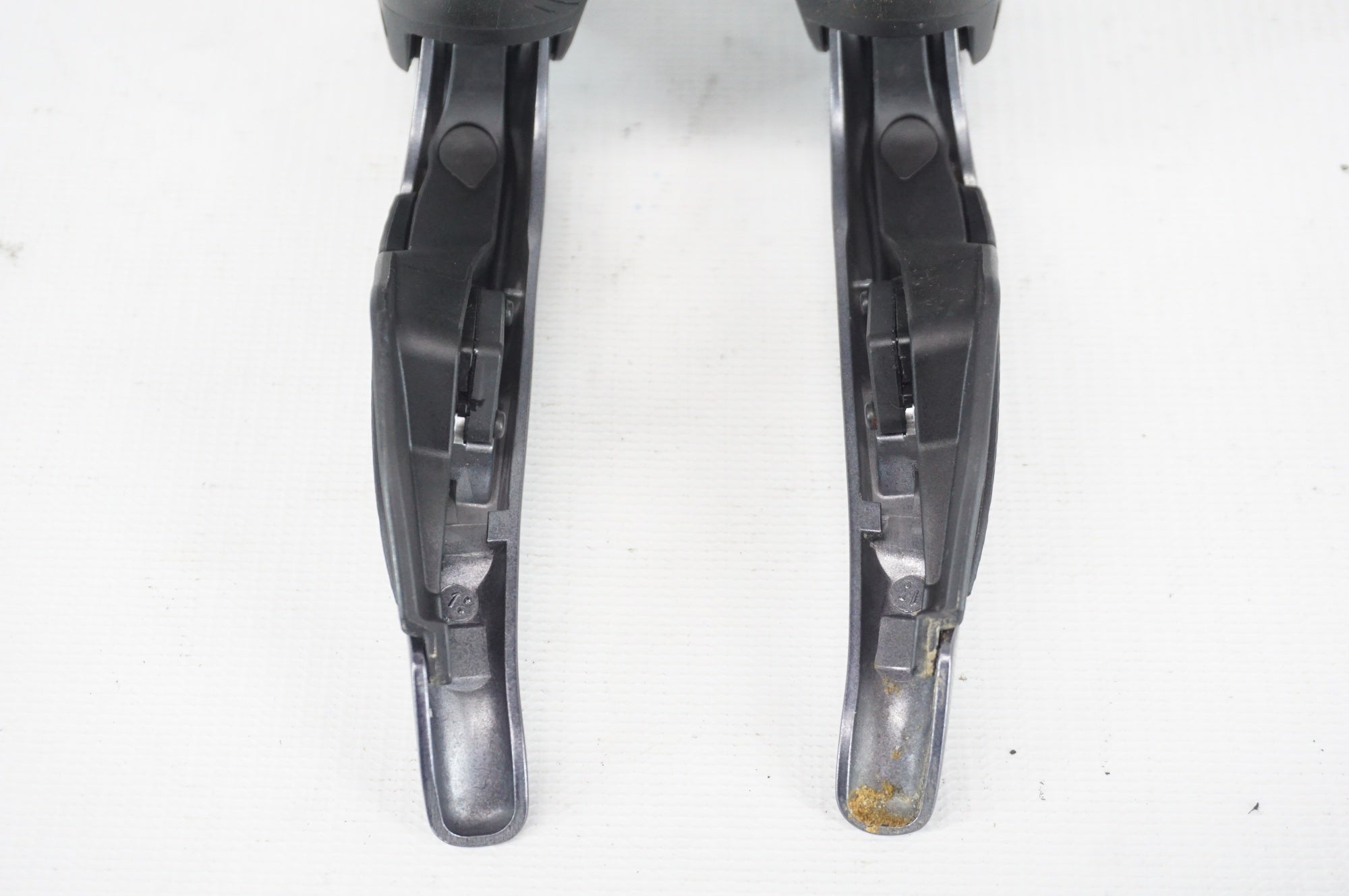 SHIMANO 「シマノ」 ULTEGRA ST-R8150 DI2 デュアルコントロールレバー / 阪急塚口店