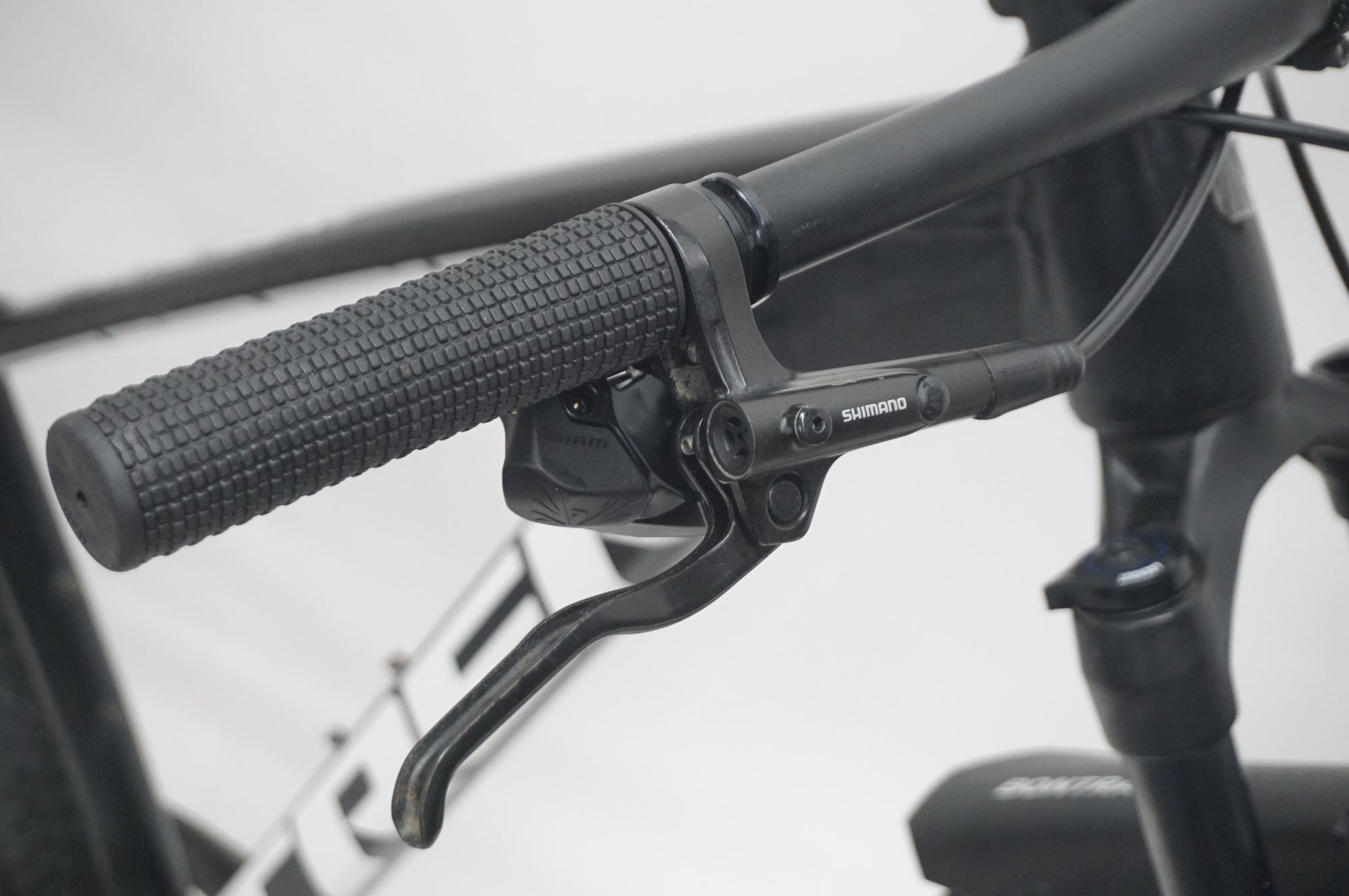 マウンテンバイク(前3、後ろ6ギア) 21テクノロジー株式会社｜自転車製造・輸入・販売・卸売 自社生産工場
