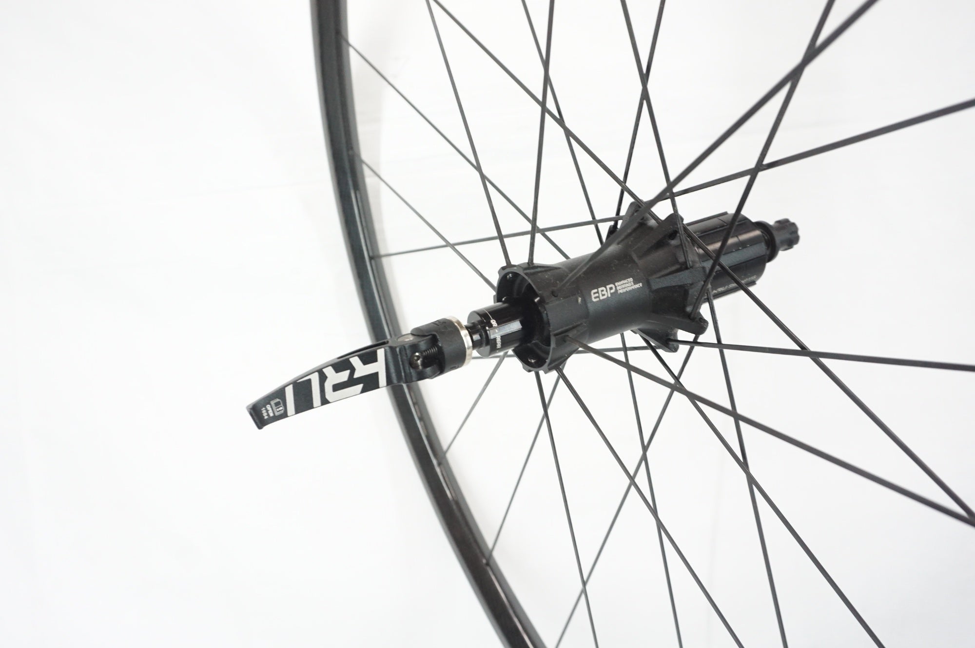 KRU 「クル」 CARBON シマノ11速 ホイールセット / 阪急塚口店