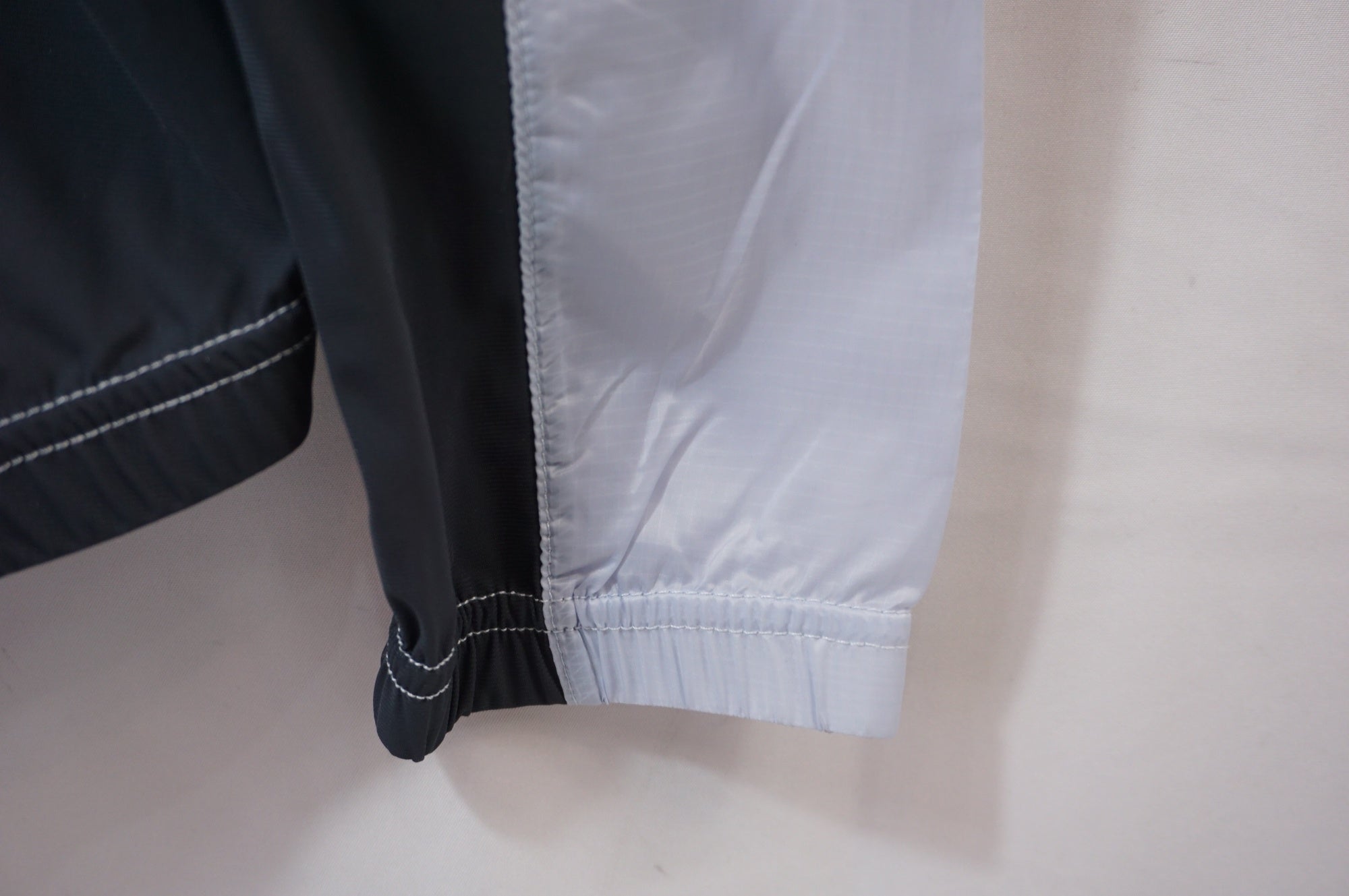 CASTELLI 「カステリ」 SQUADRA STRETCH JACKET XLサイズ ウインドブレーカー / 世田谷店
