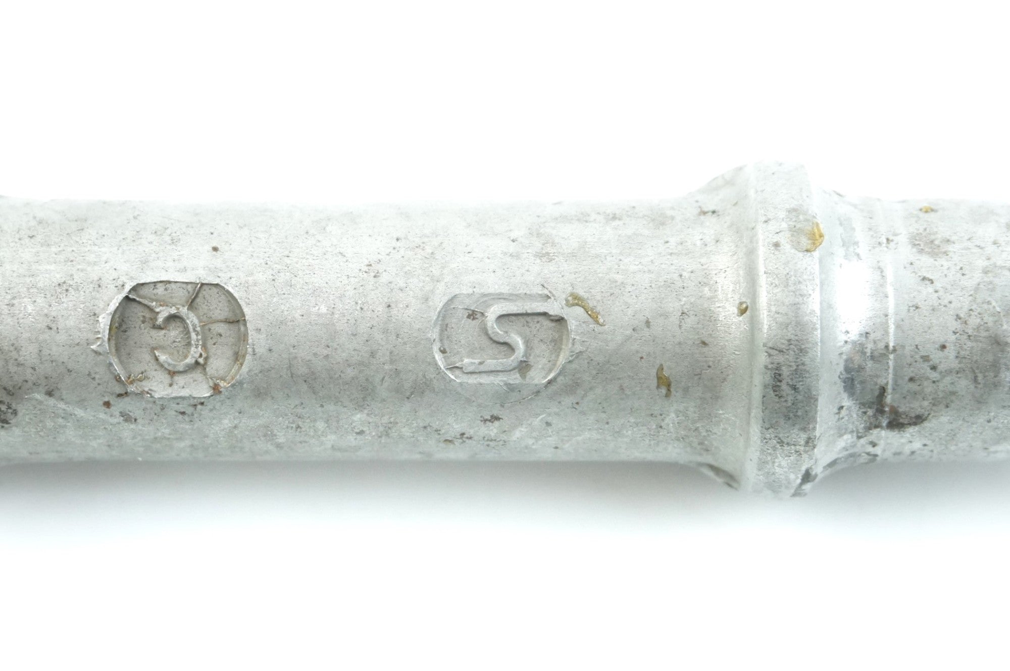 T.D.C 「トーマスディークロス」 118.6mm ボトムブラケットシャフト / 中目黒店