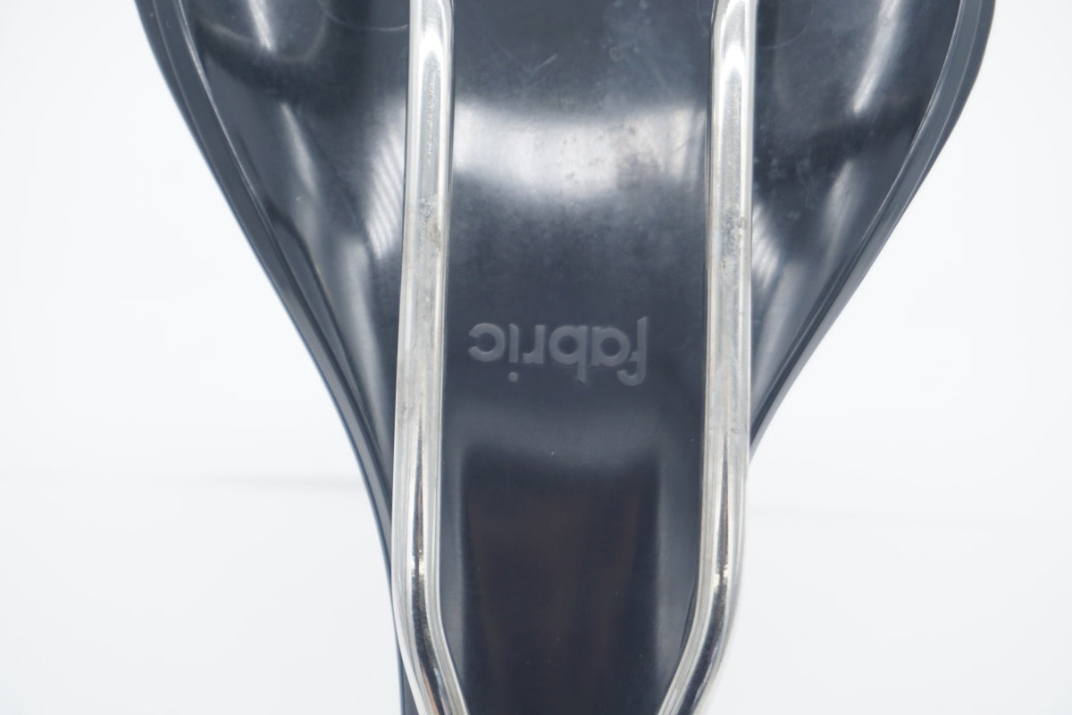 FABRIC 「ファブリック」 SCOOP SHALLOW FLAT サドル / 滋賀大津店