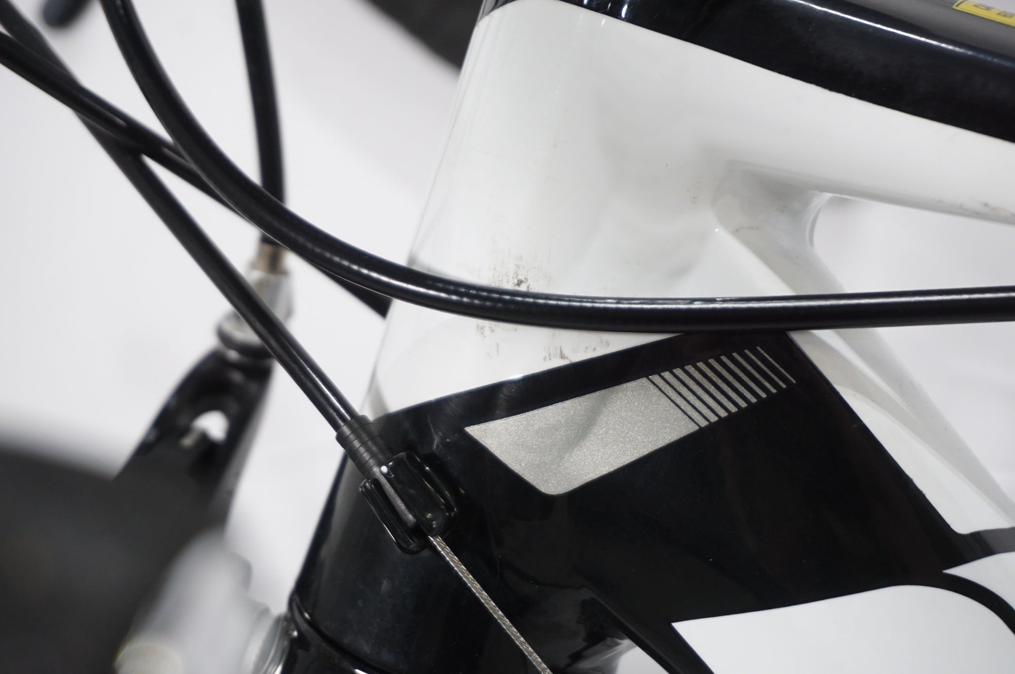 GIANT 「ジャイアント」 DEFY4 2015年モデル ロードバイク / AKIBA店