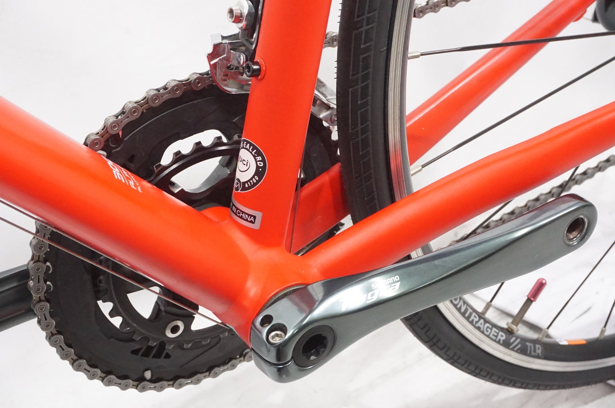 TREK 「トレック」 EMONDA ALR 5 2016年モデル ロードバイク / AKIBA店