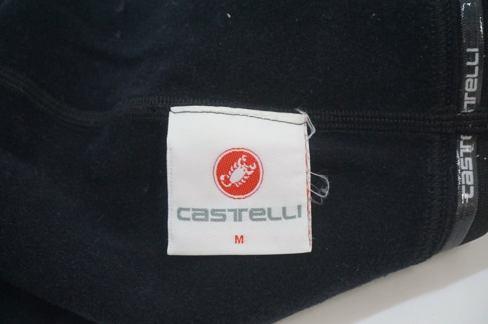 CASTELLI 「カステリ」 Mサイズ レッグカバー / 福岡店